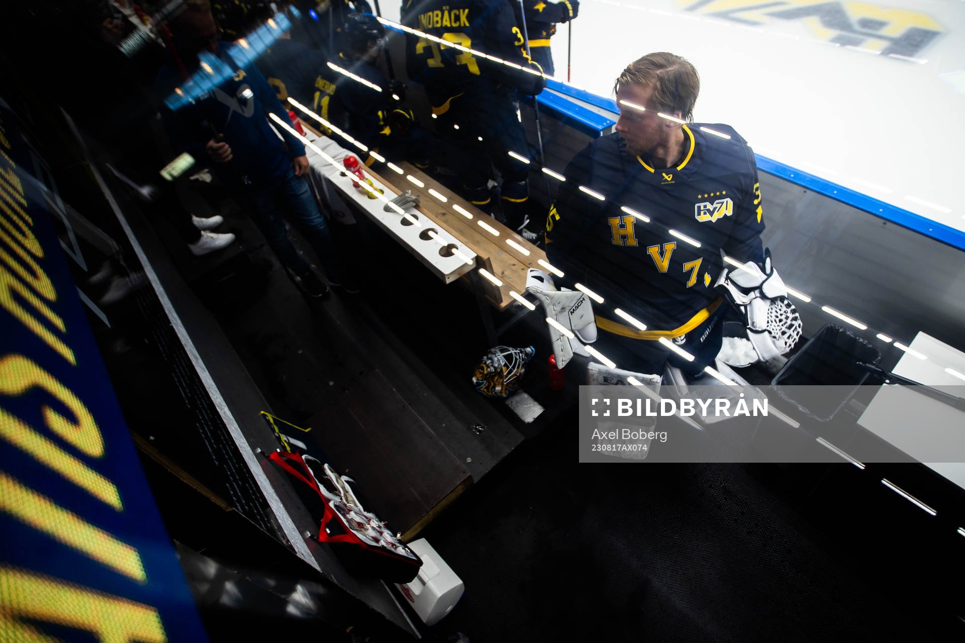 HV71s målvakt Victor Brattström