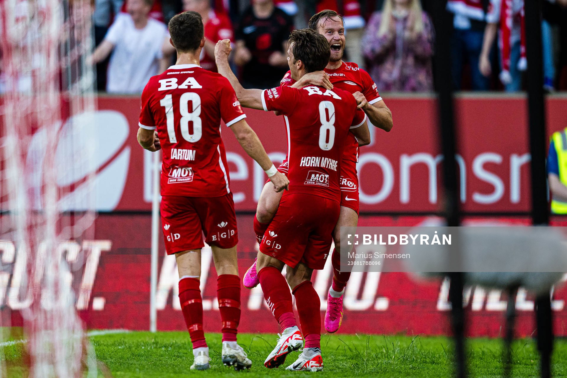 Bård Finne of Brann celebrates