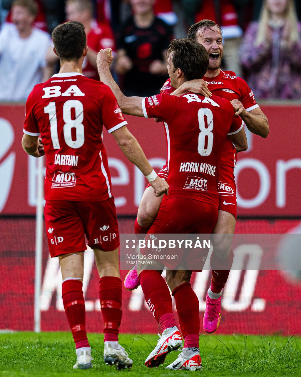 Bård Finne of Brann celebrates