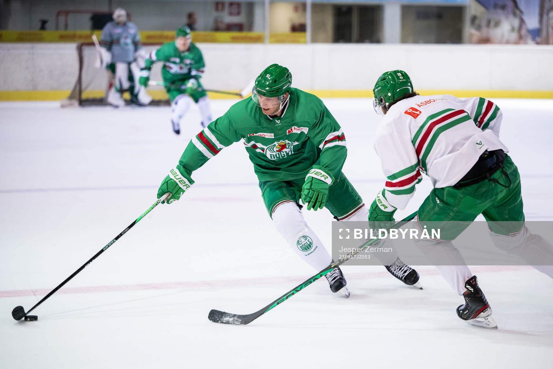 Rögles Adam Tambellini och Dennis Everberg