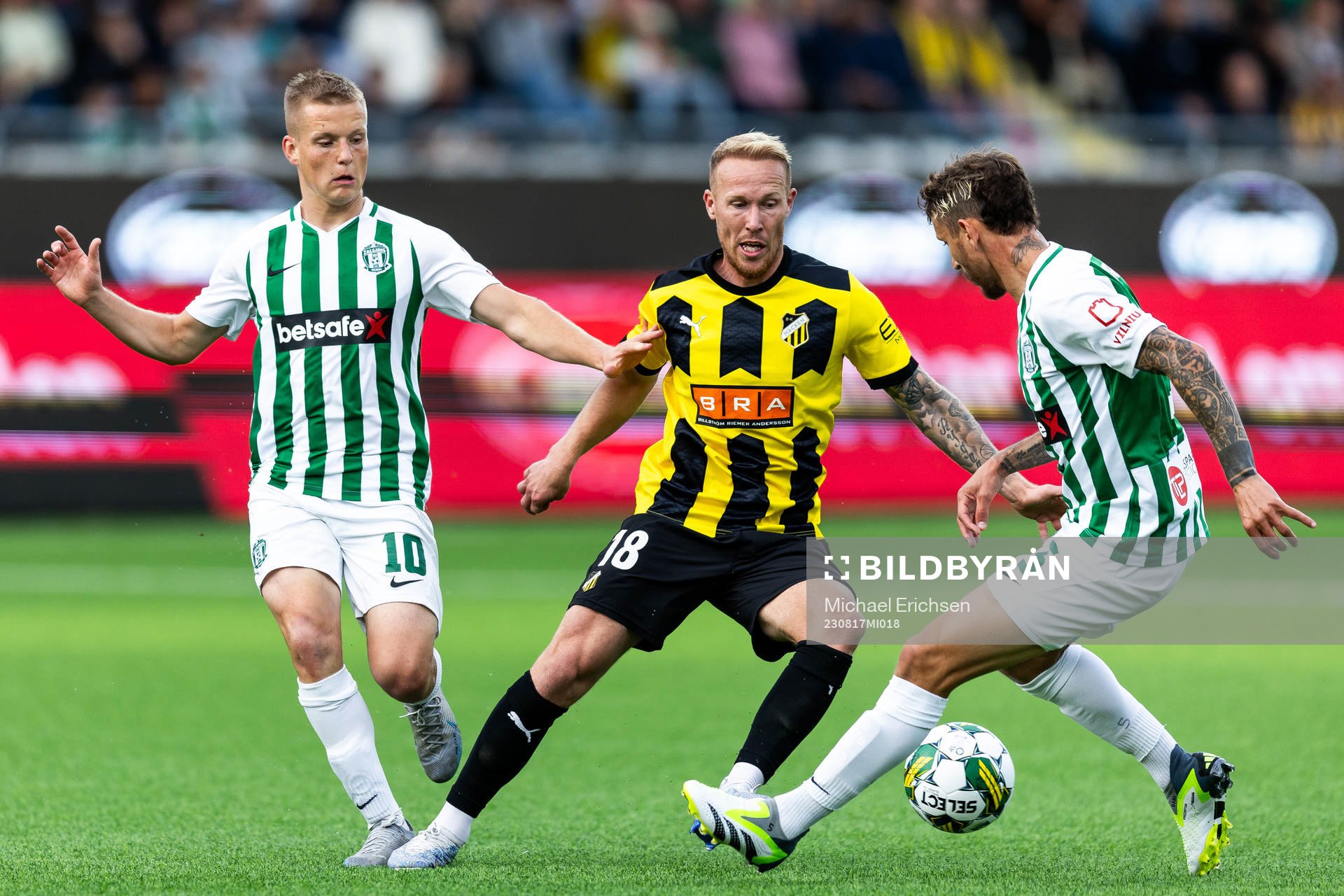 Renan Oliveira and Nicolas Gorobsov of Zalgiris Vilnius