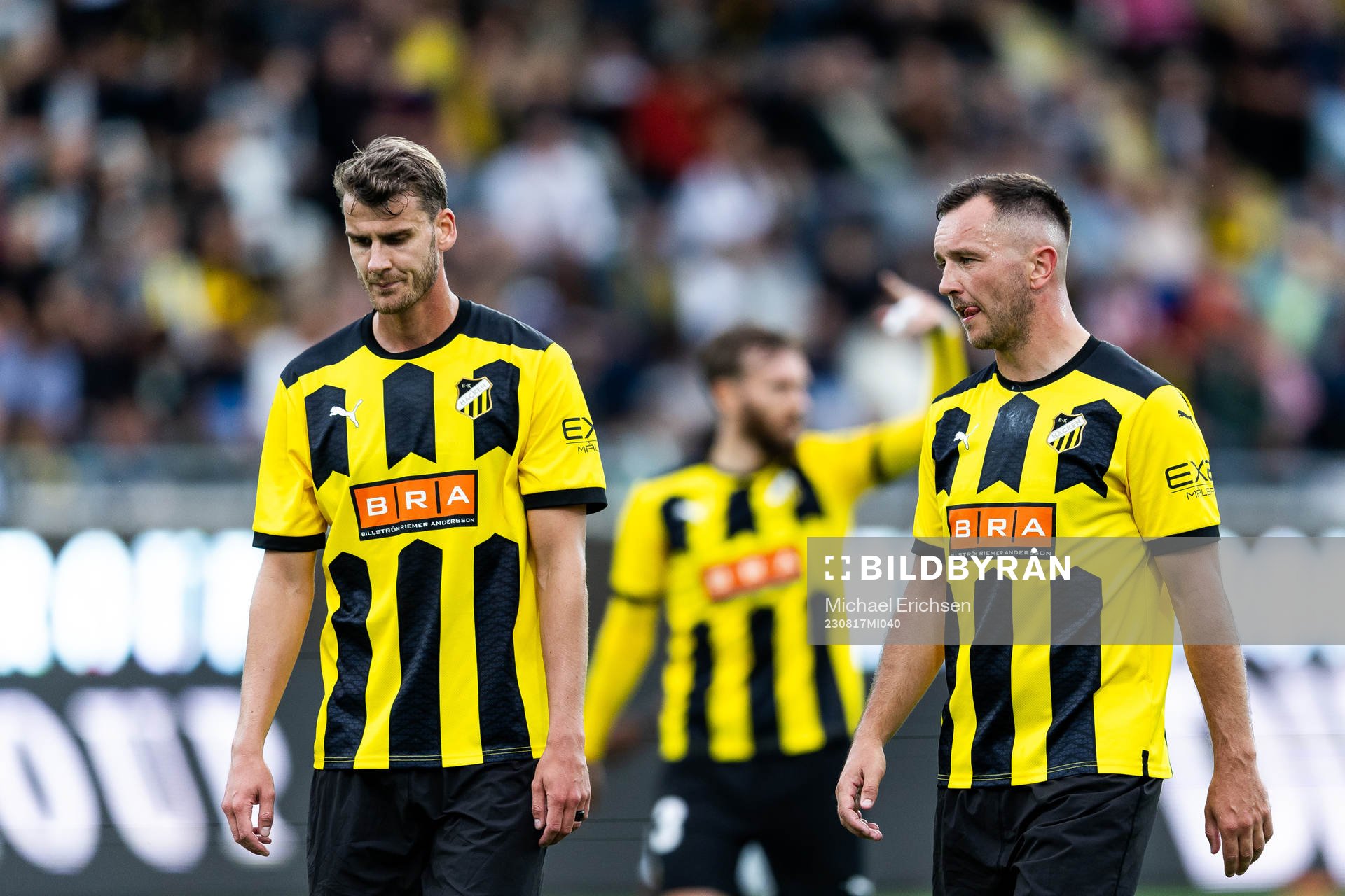 Johan Hammar and Even Hovland of Häcken looks dejected