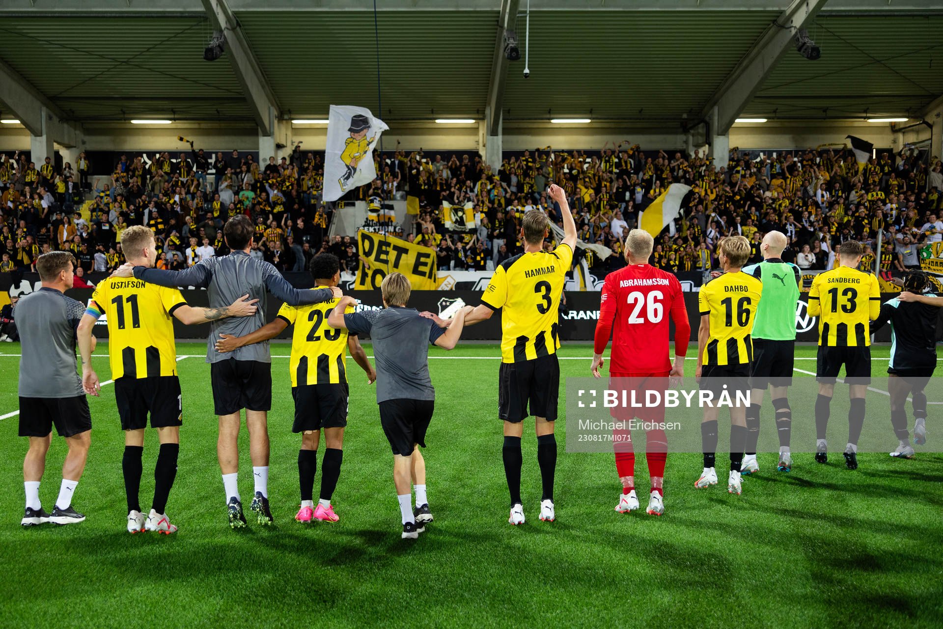 Players and staff of Häcken celebrates