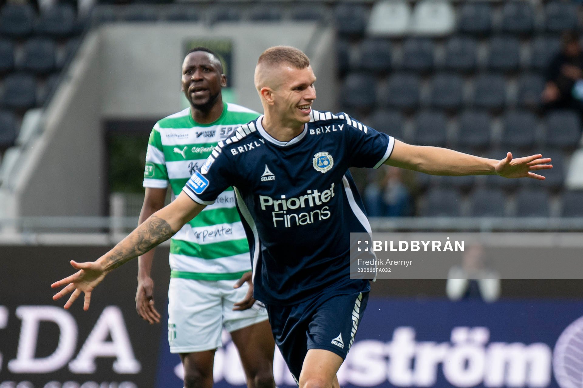 Utsiktens Lucas Hedlund jublar