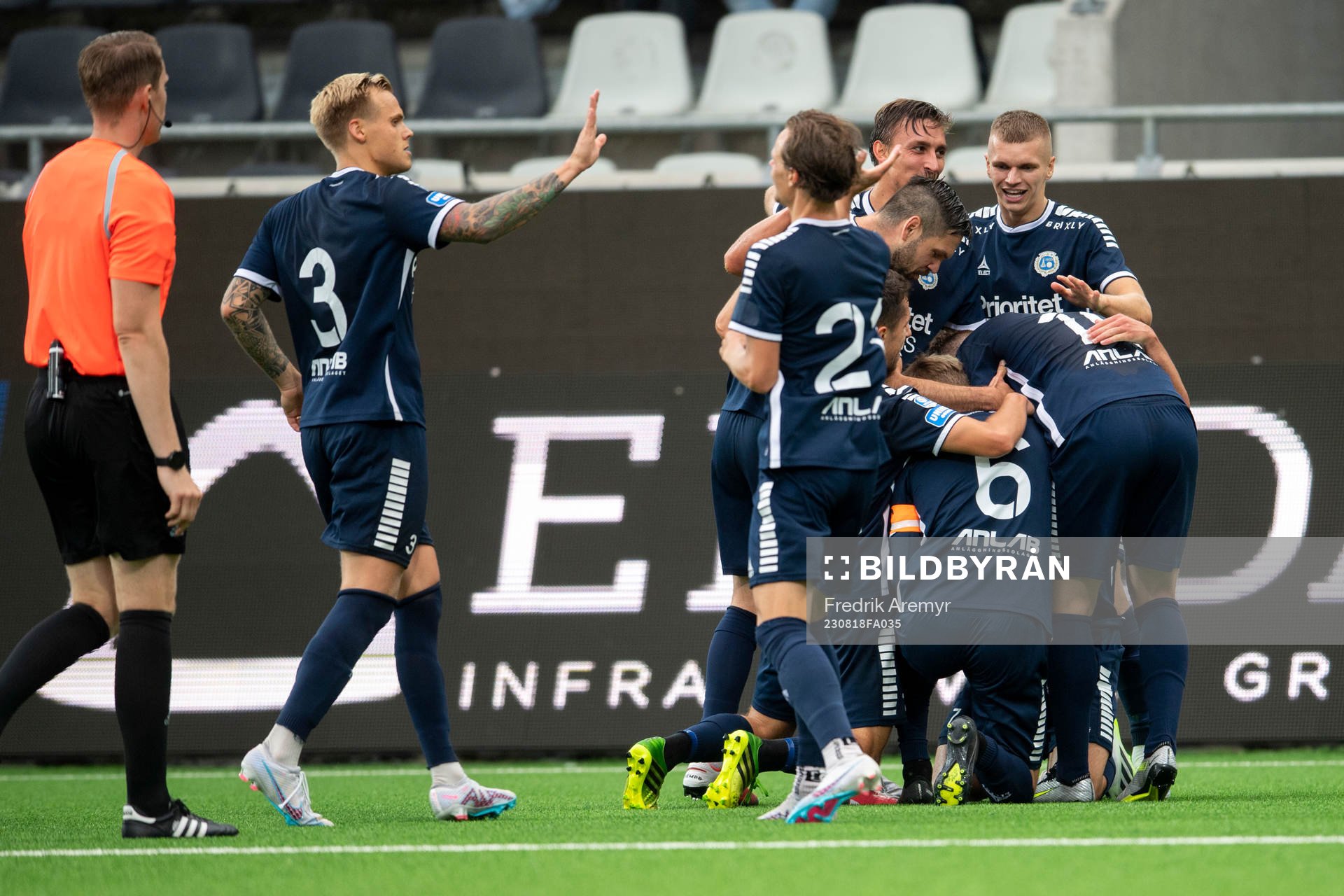 Utsiktens spelare jublar