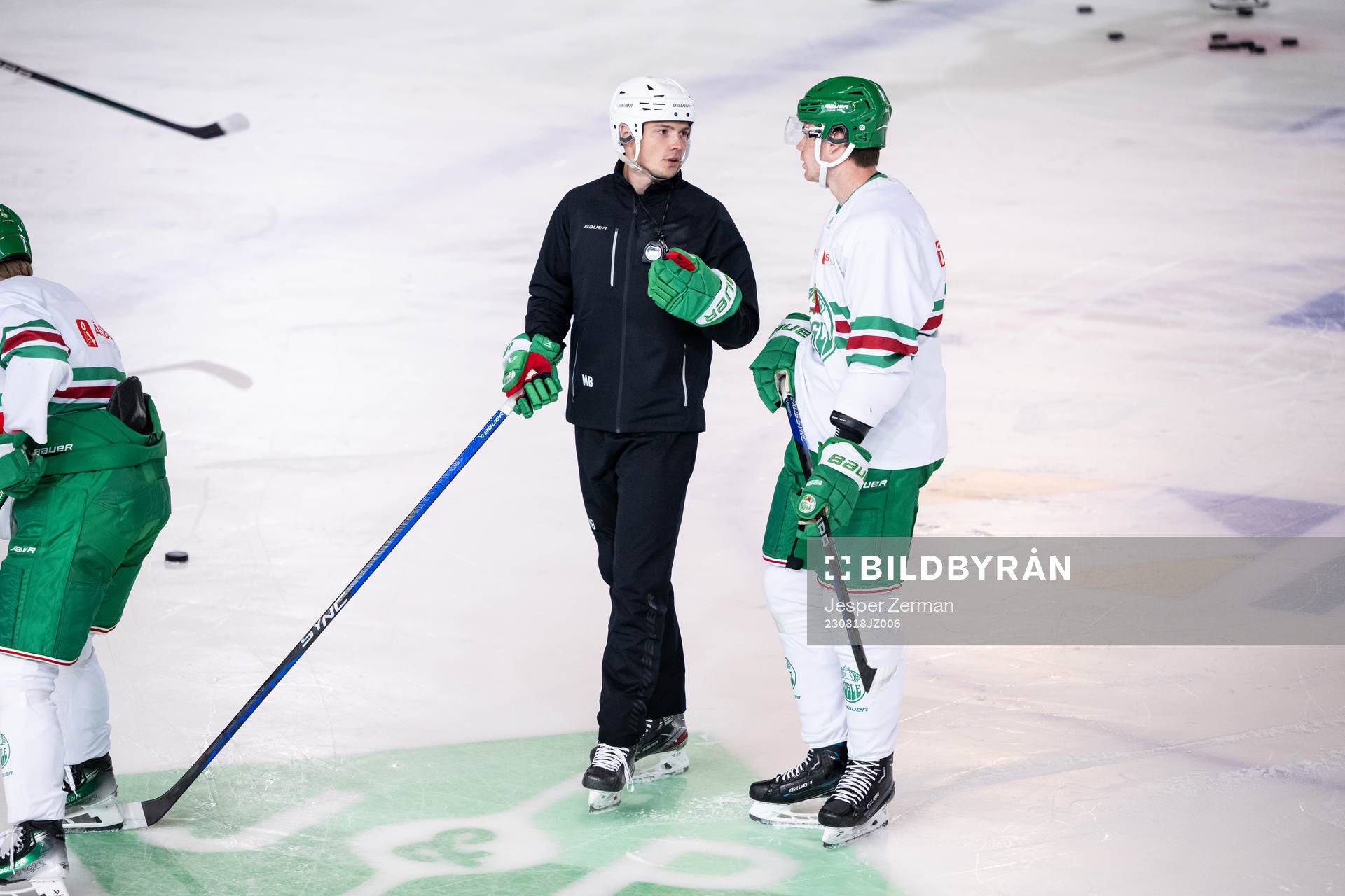 Rögles assisterande trnare Max Bohlin