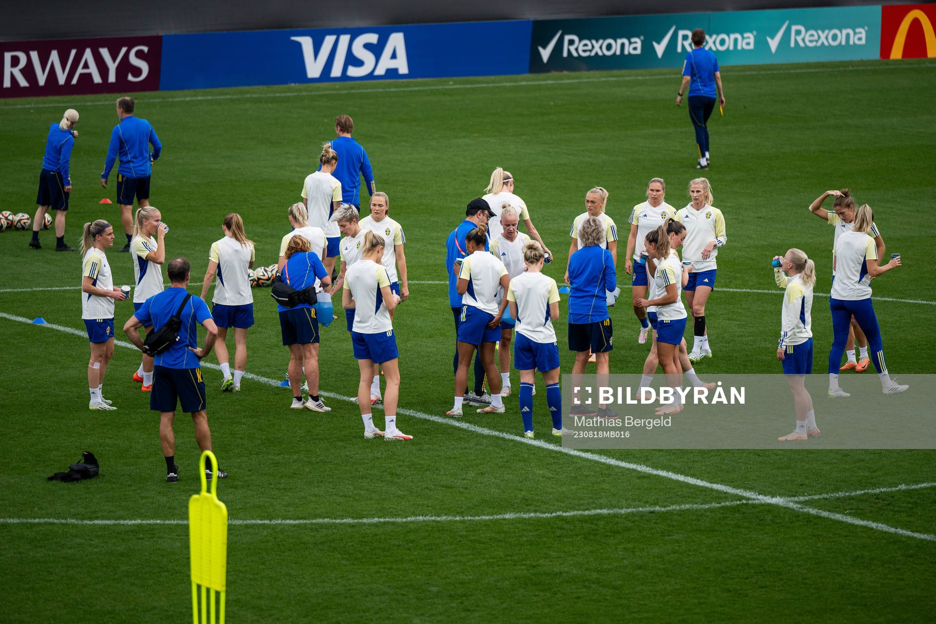 Players of the Swedish women's national football team at a