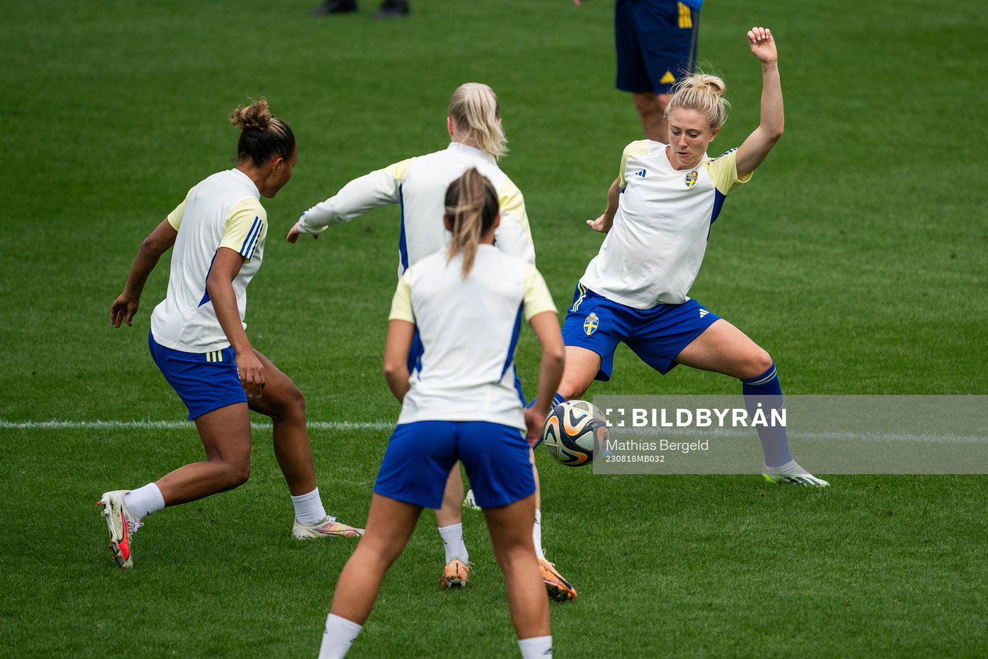 Madelen Janogy and Rebecka Blomqvist of the Swedish women's