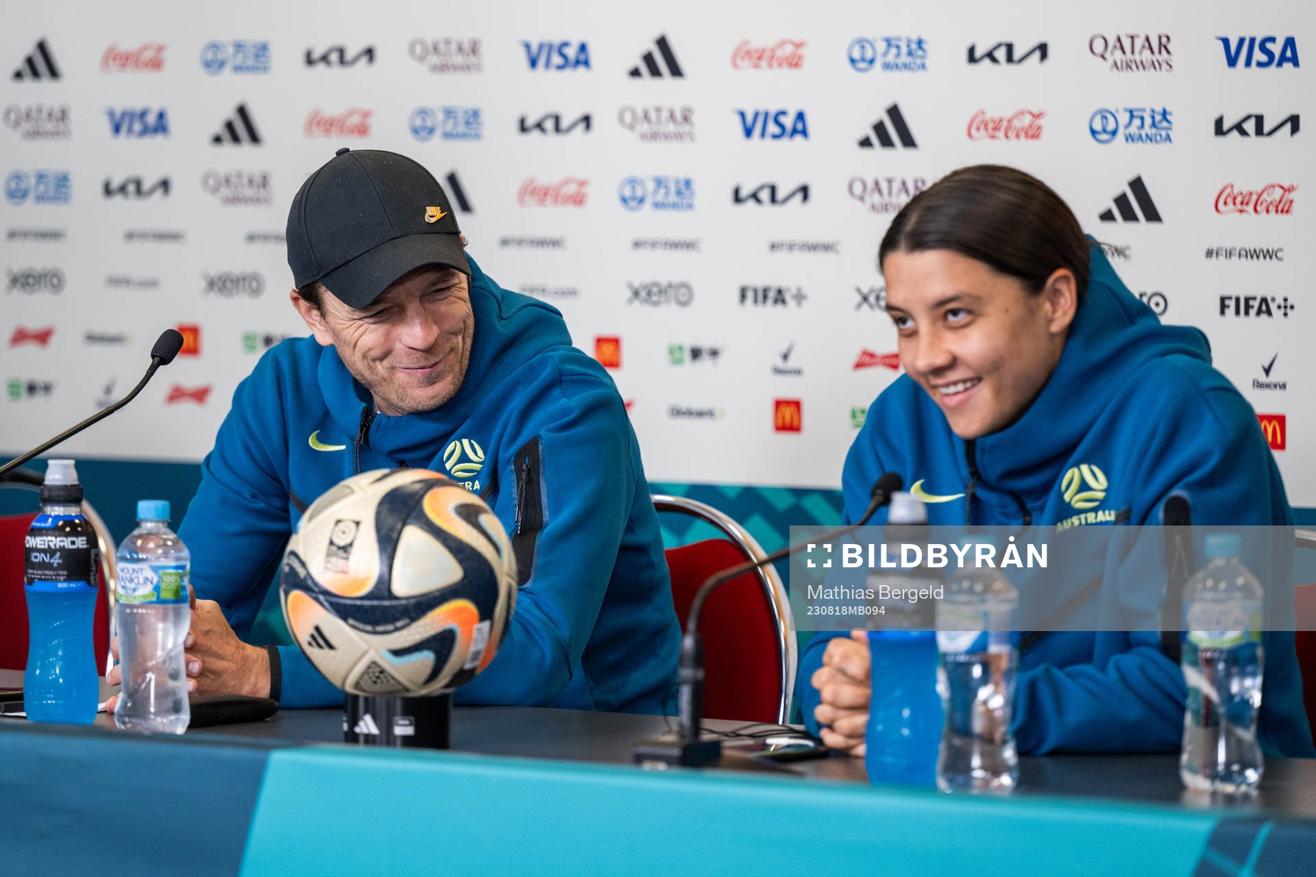 Head coach Tony Gustavsson and Sam Kerr of the Australian