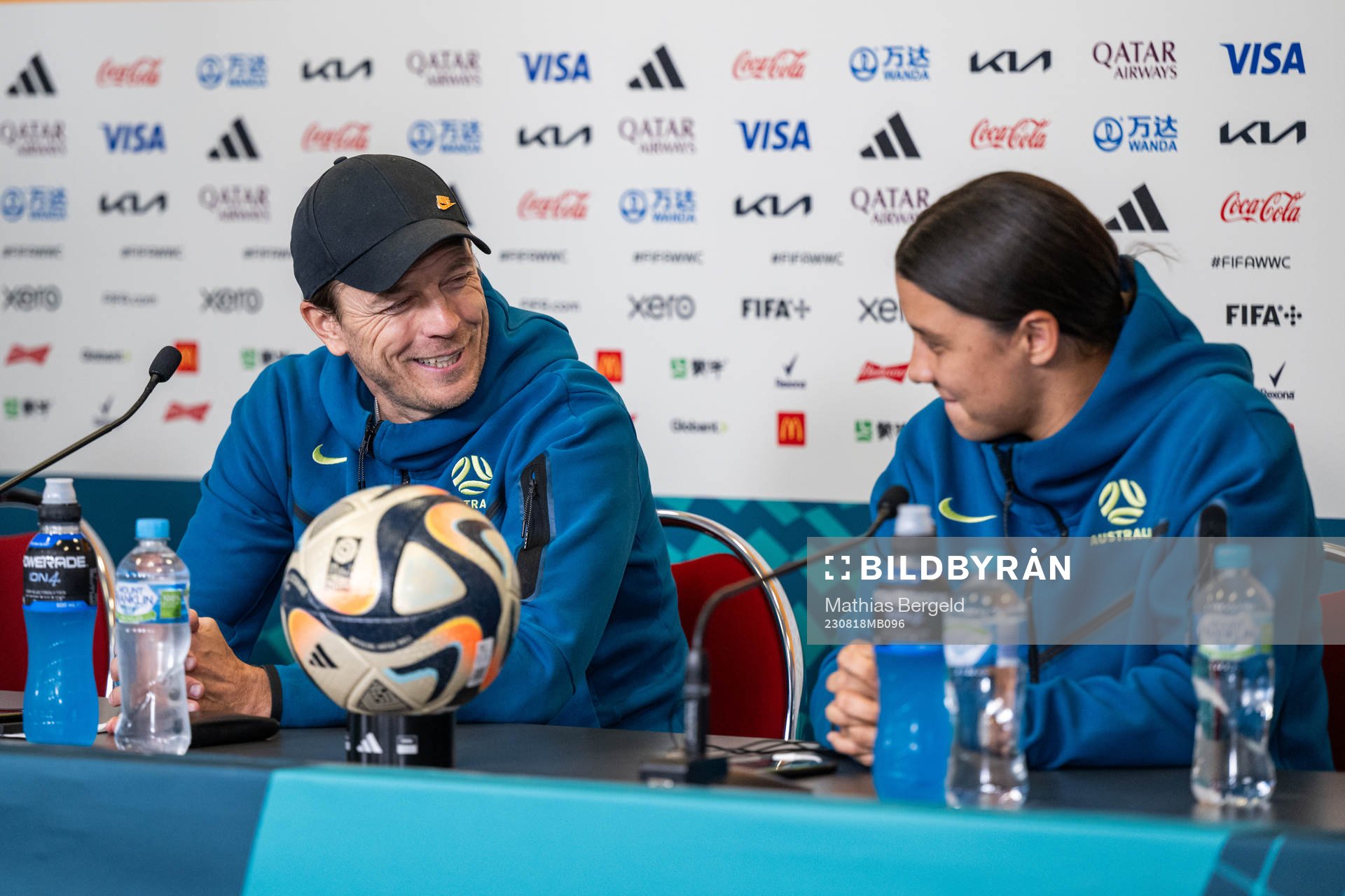 Head coach Tony Gustavsson and Sam Kerr of the Australian