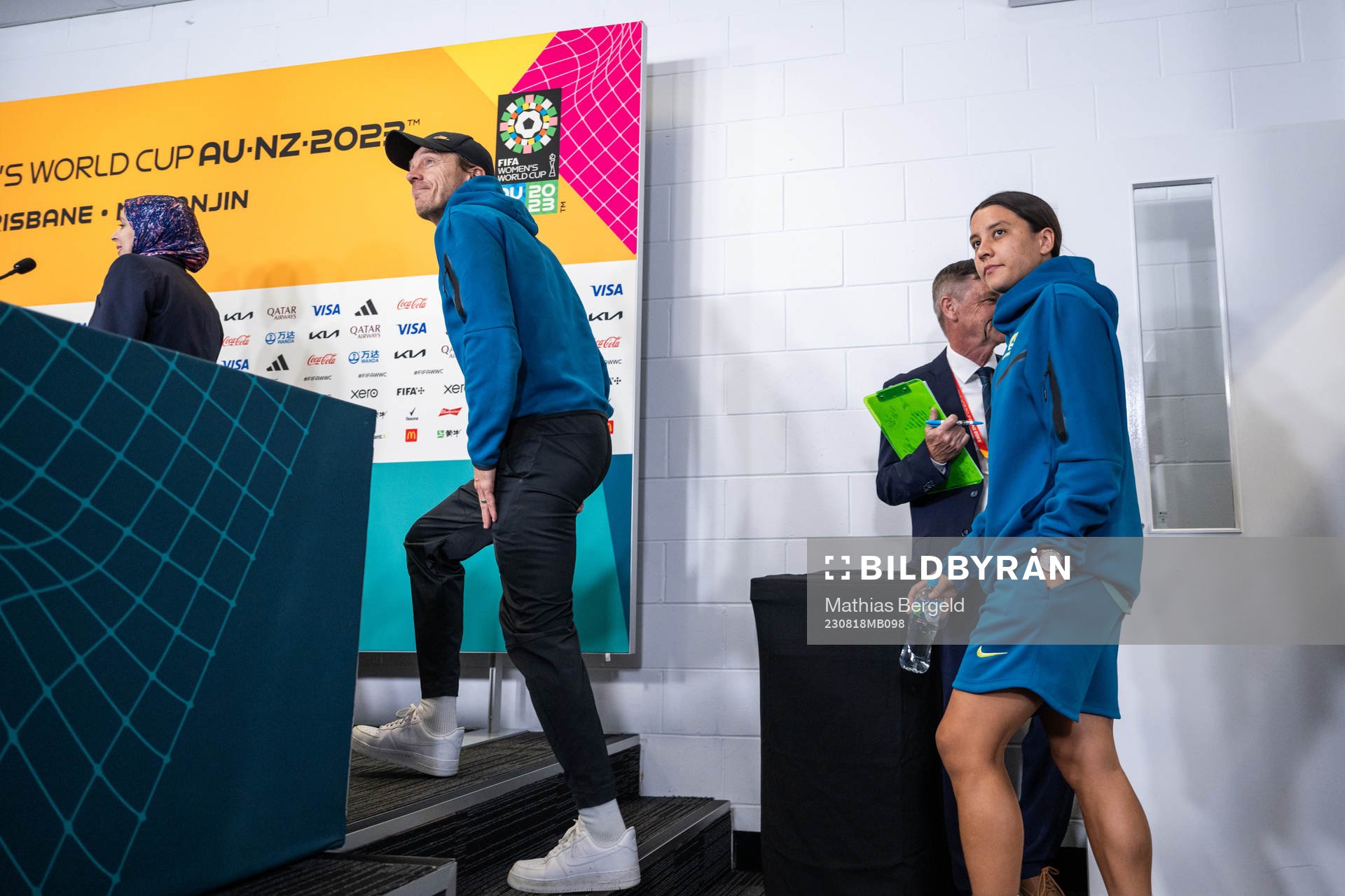 Head coach Tony Gustavsson and Sam Kerr of the Australian