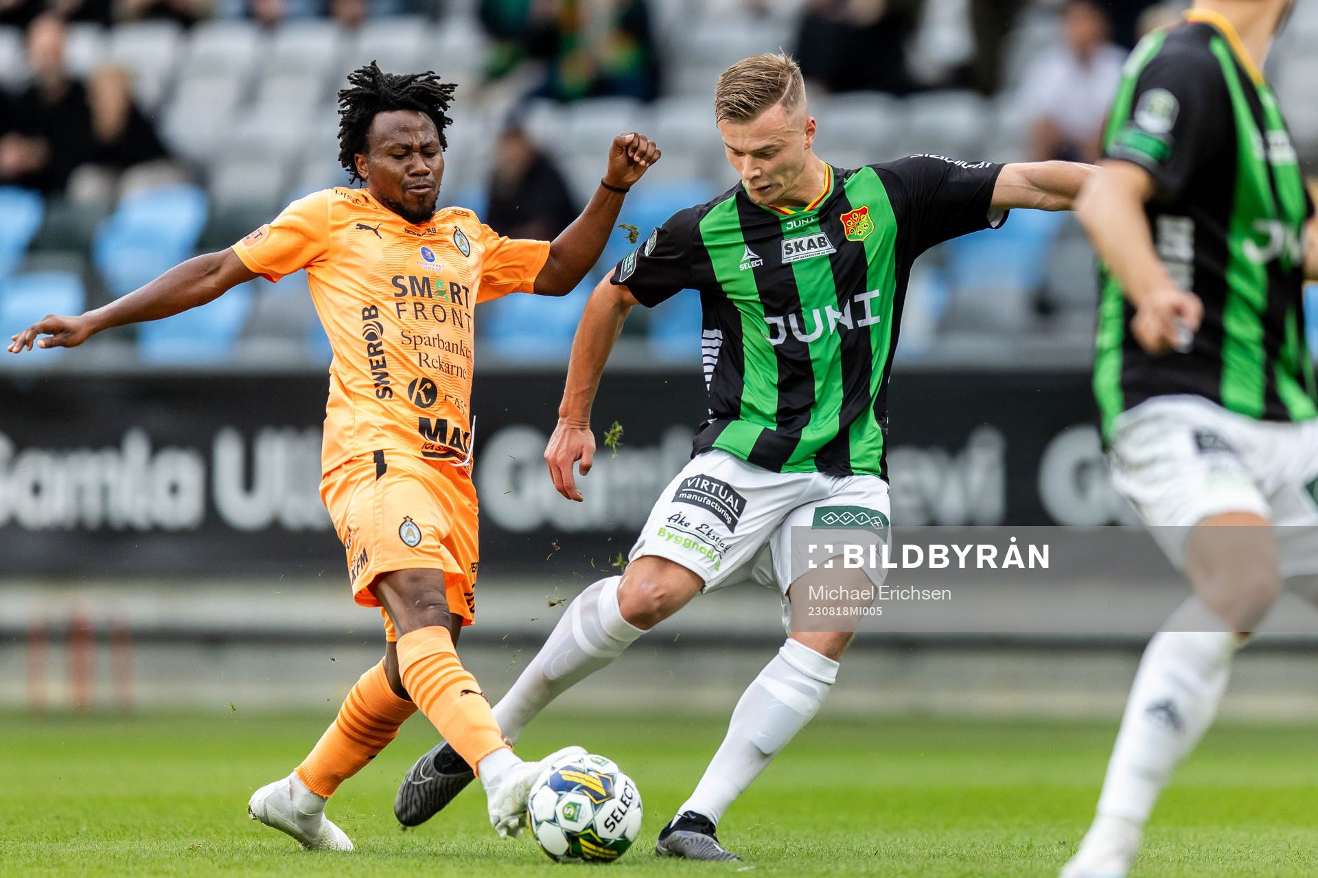 AFC Eskilstunas Abdul-Halik Hudu och GAIS Alexander Ahl
