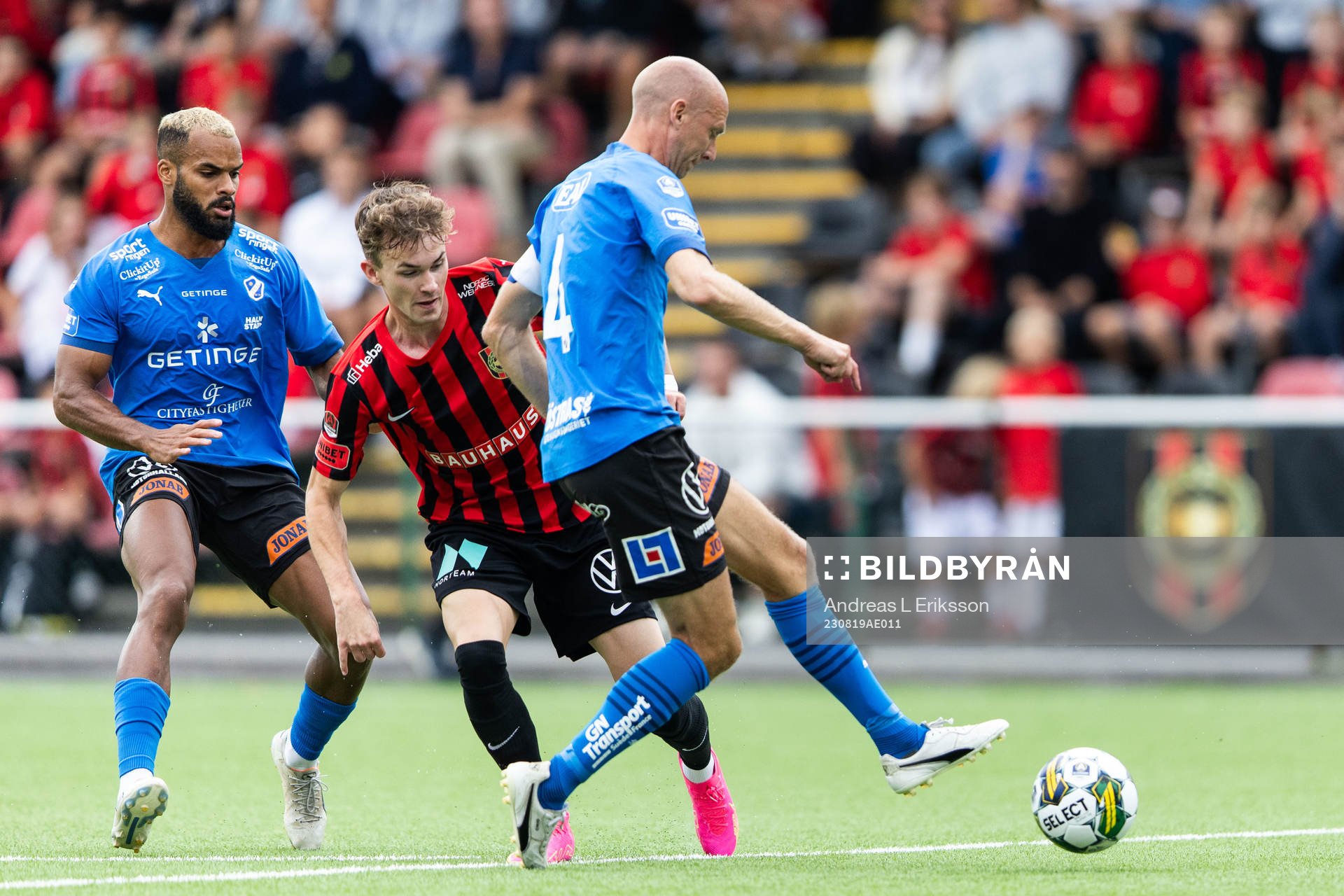 Brommapojkarnas Alexander Johansson mot Halmstads Phil
