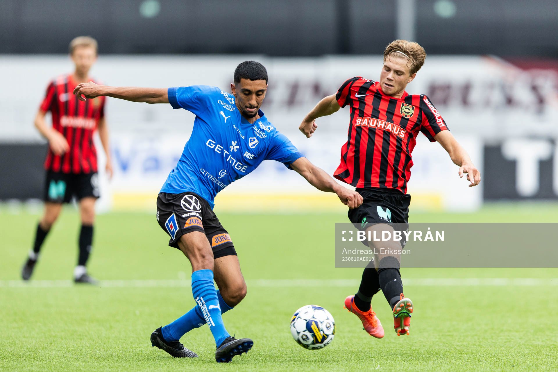 Halmstads Amir Al-Ammari och Brommapojkarnas Wilmer Odefalk