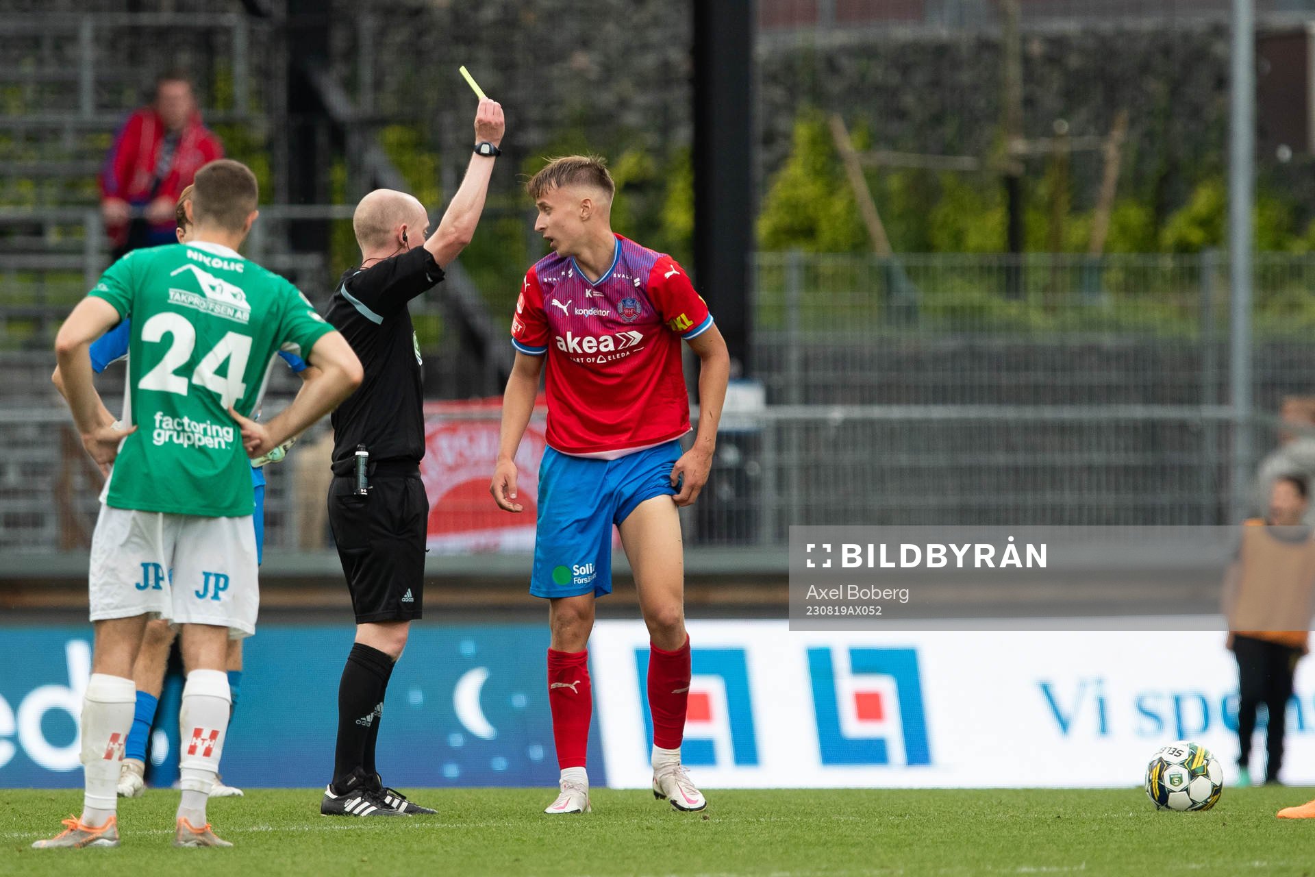 Helsingborgs Lukas Kjellnäs tilldelas en varning