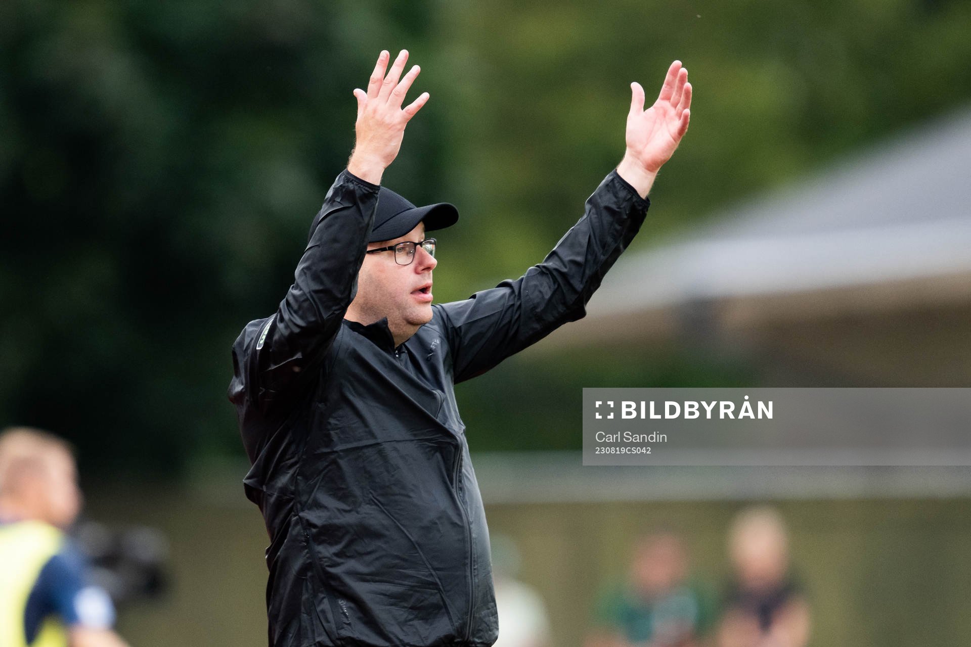 Varbergs tränare Martin Skogman reagerar