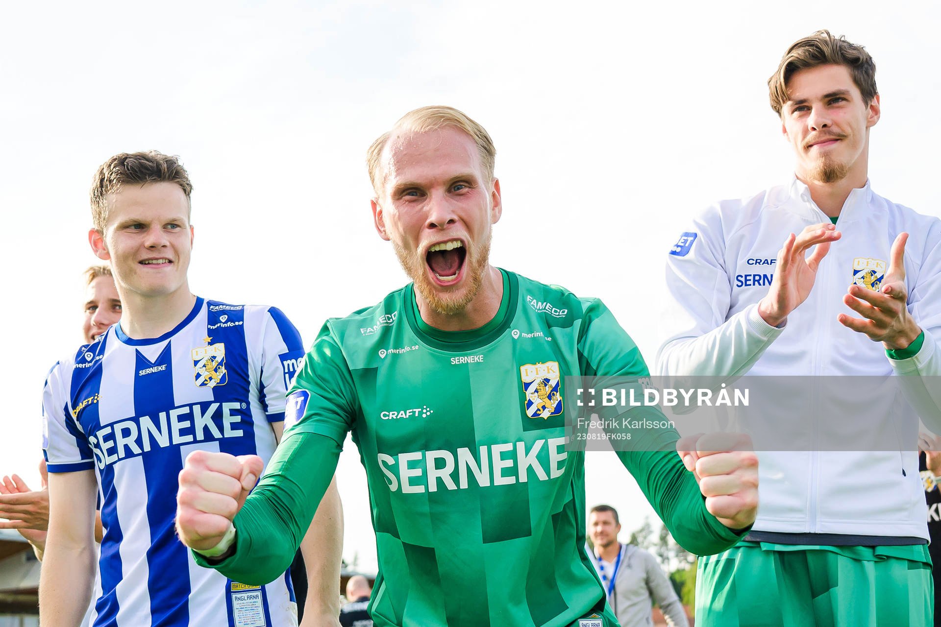 IFK Göteborgs målvakt Pontus Dahlberg jublar med