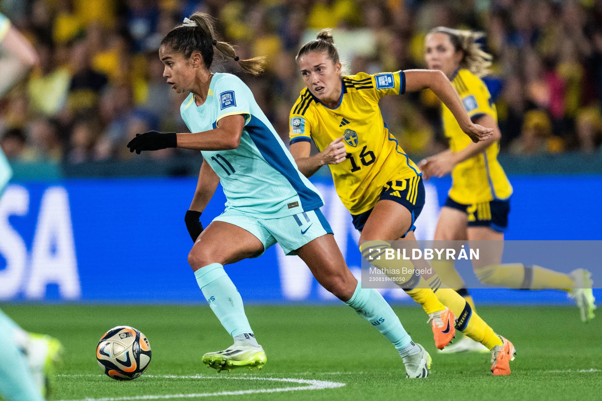 Mary Fowler of Australia and Filippa Angeldahl of Sweden