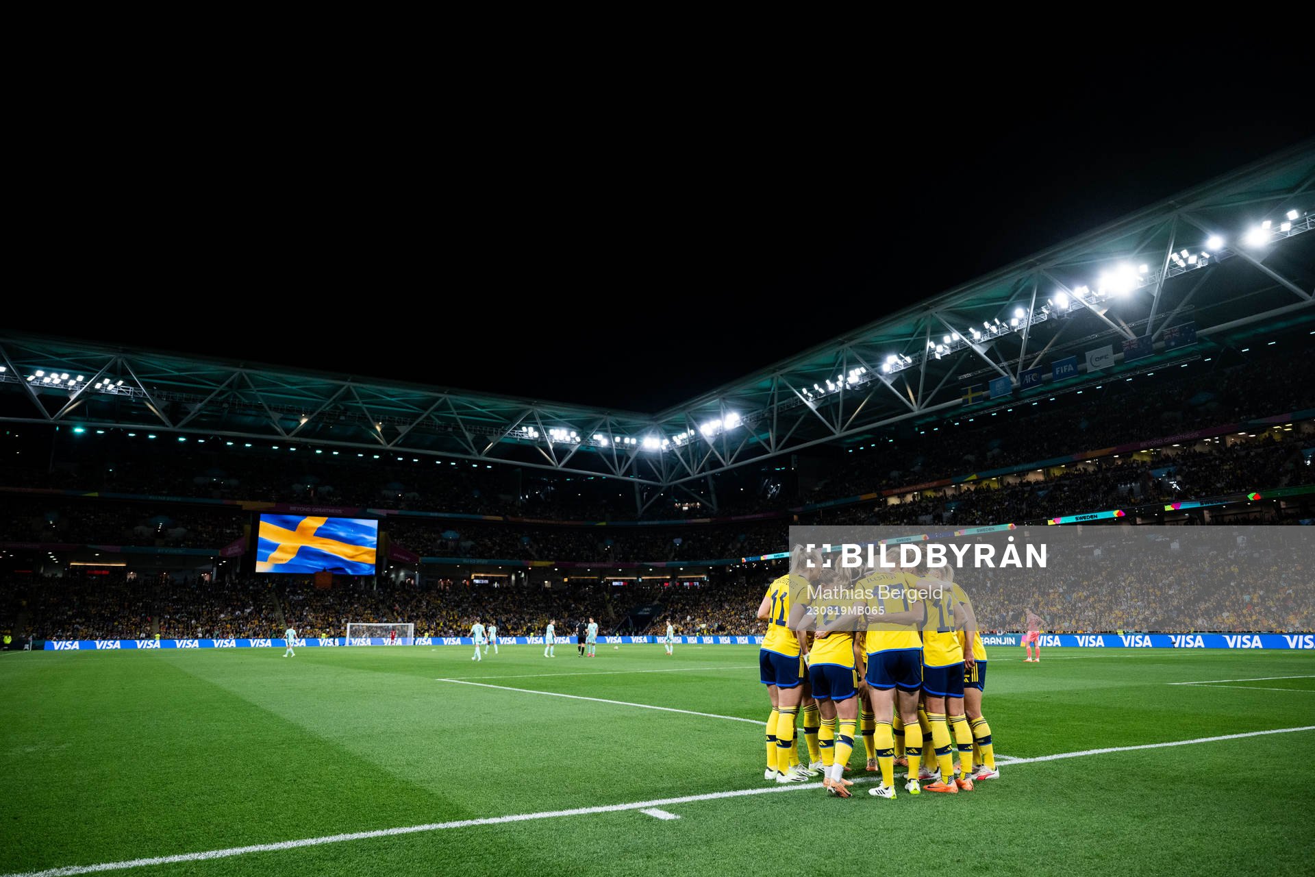 Fridolina Rolfö of Sweden celebrates with team mates