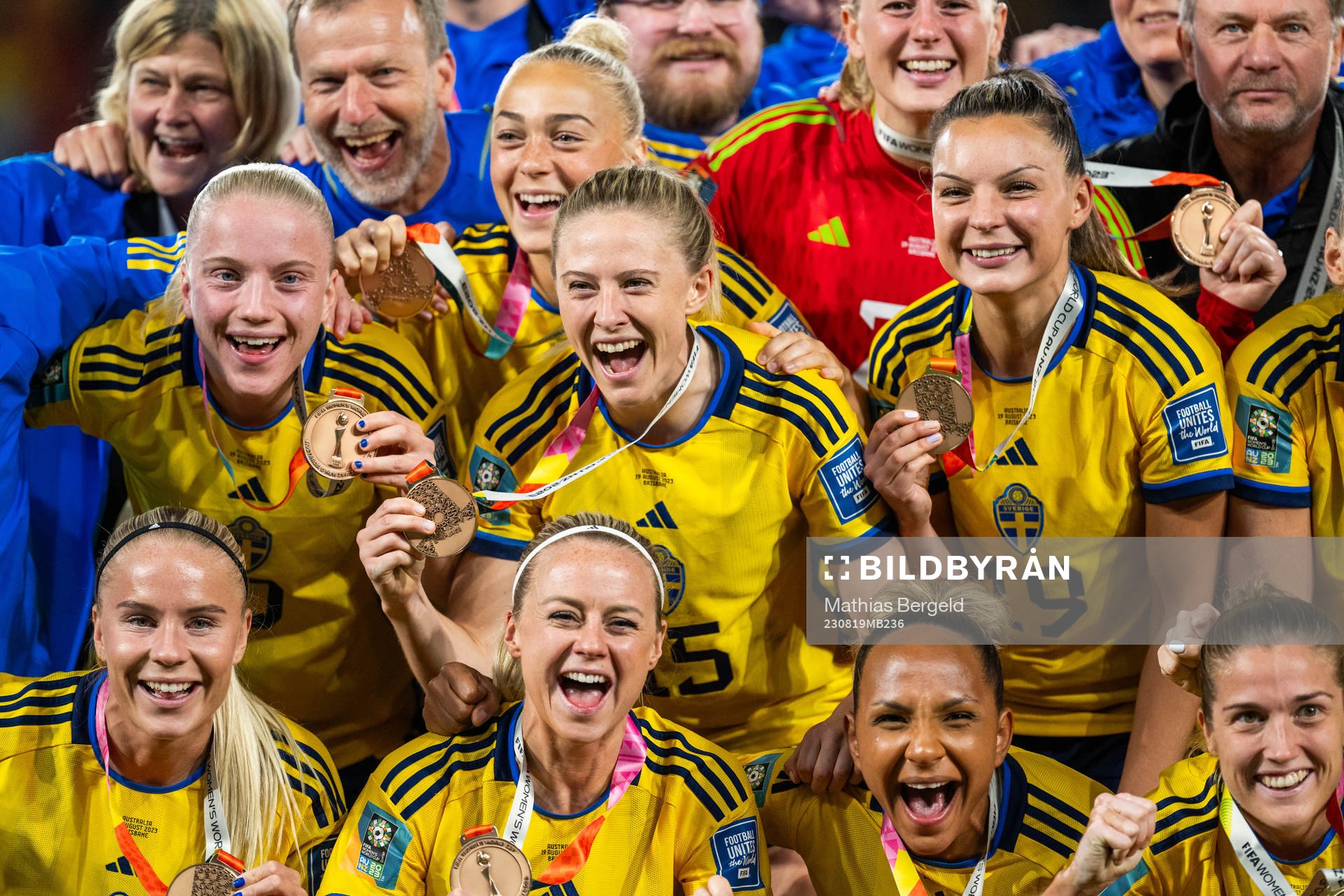 Anna Sandberg, Hanna Bennison, Rebecka Blomqvist and Johanna Rytting Kaneryd, Stina Lennartsson, Amanda Ilestedt and Madelen Janogy of Sweden celebrate with their medals at the award ceremony after the FIFA Women's World Cup bronze medal match between Sweden and Australia on August 19, 2023 in Brisbane.