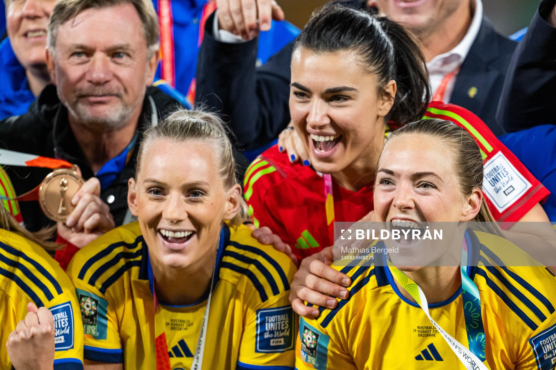 Stina Blackstenius, goalkeeper Zecira Musovic an dMagdalena