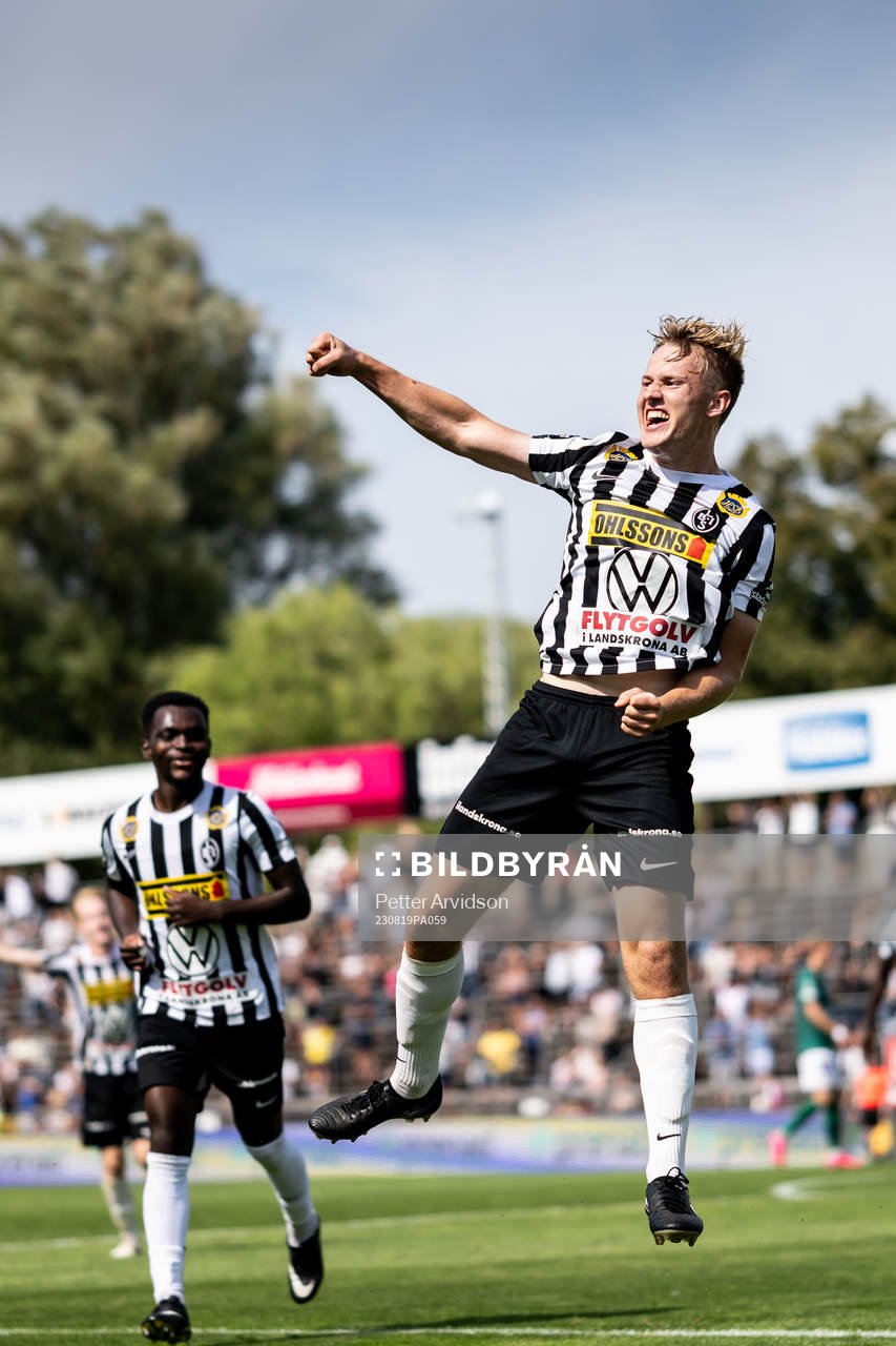 Landskronas Jesper Strid jublar