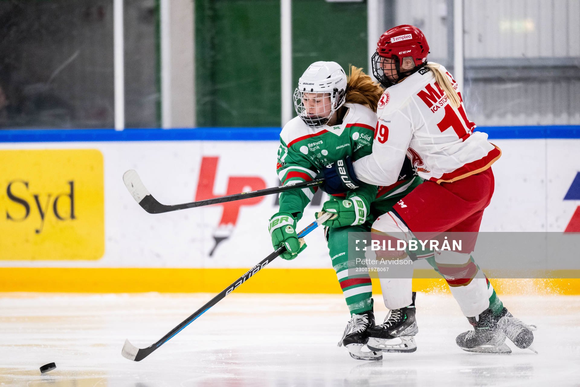 Rögles Emily Gustafson och Troja Ljungbys Thea Johansson