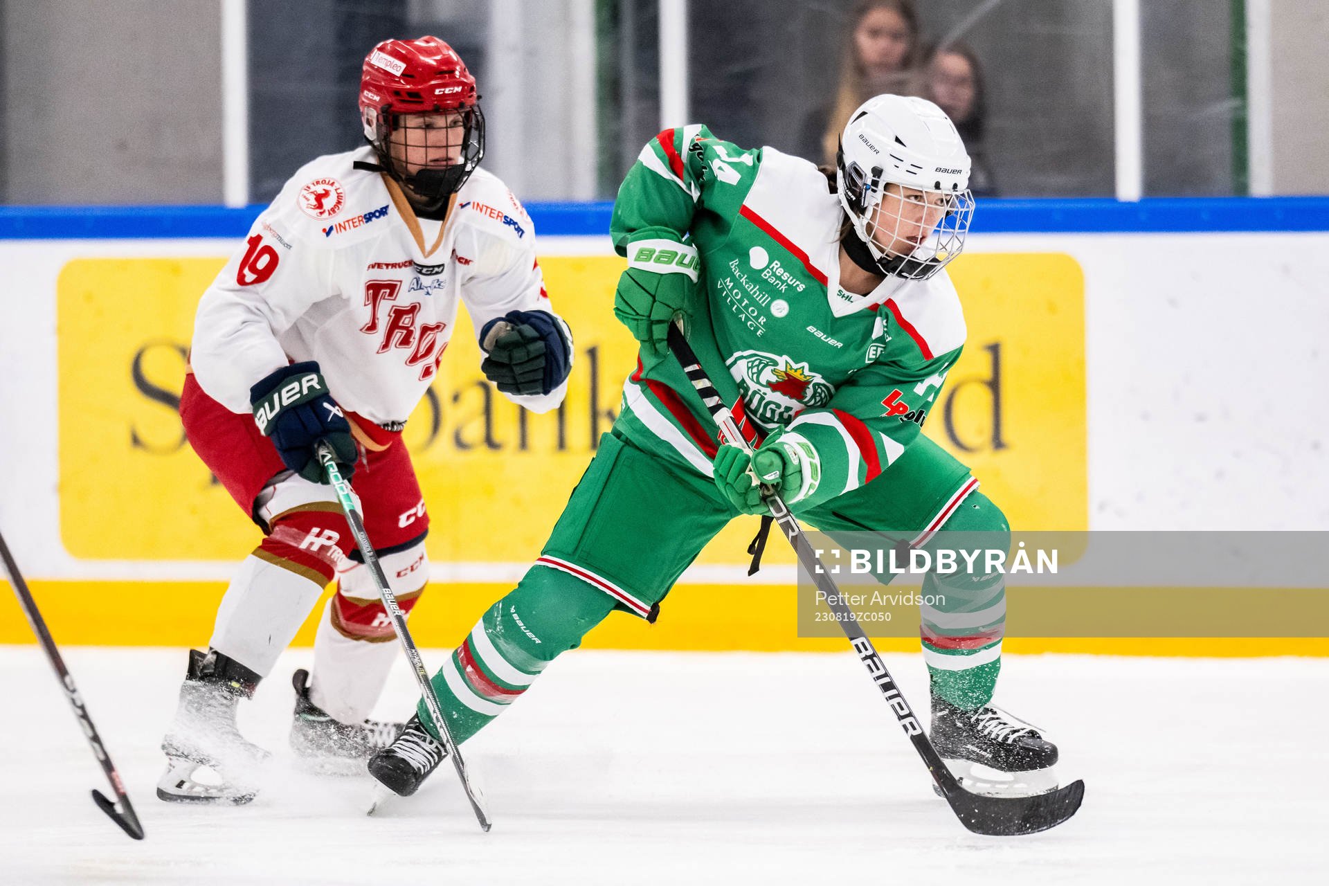 Troja Ljungbys Thea Johansson och Rögles Arwen Nylander