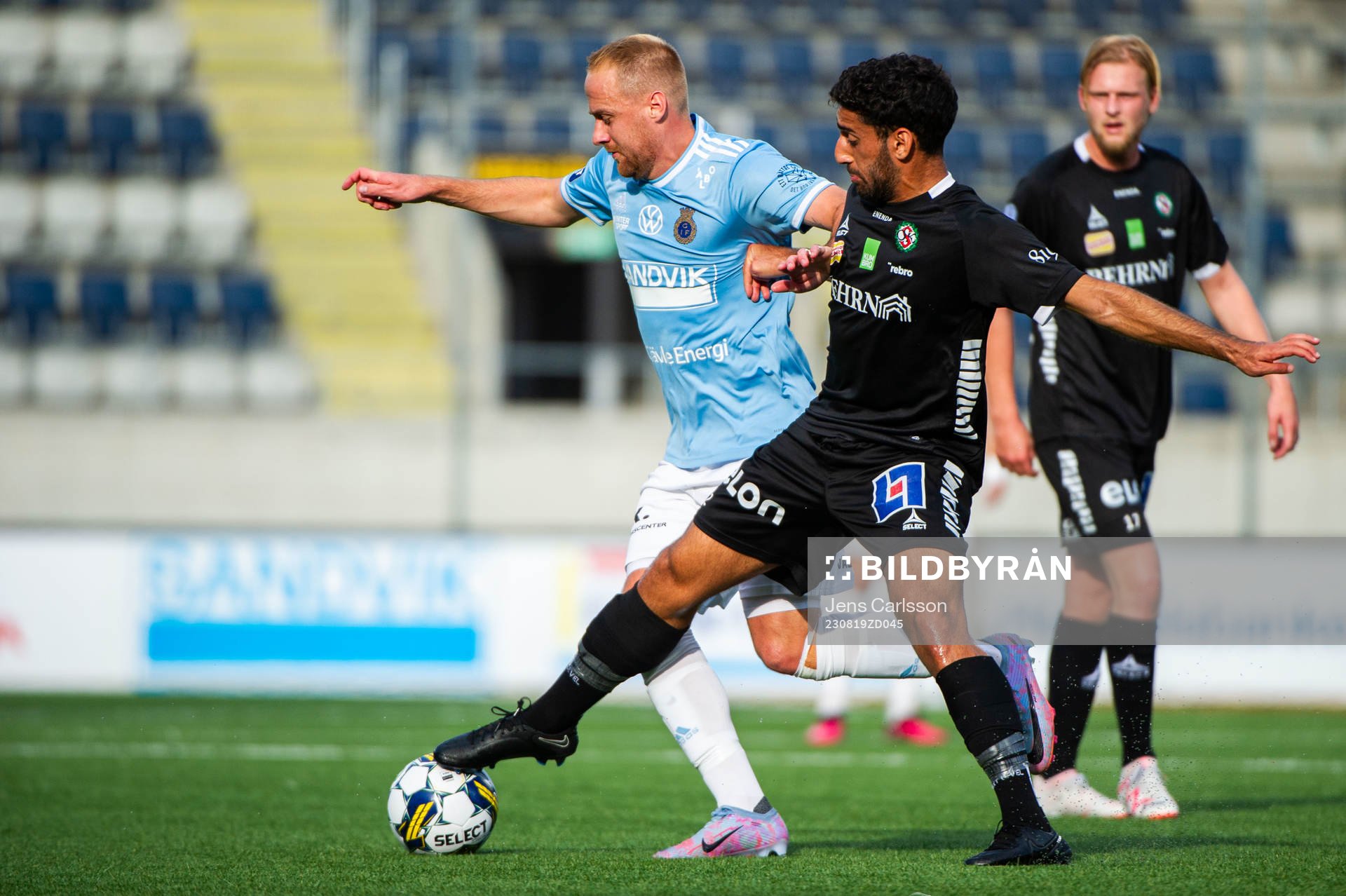 Gefles Oscar Lundin och Örebros Lucas Shlimon