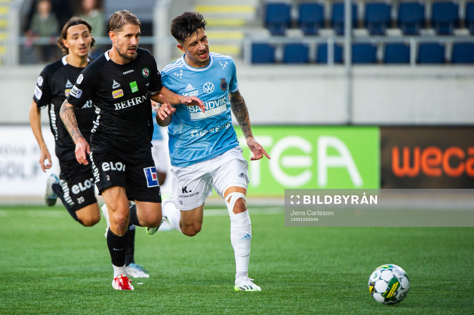 Örebros Daniel Björnquist och Gefles Antonio Yakoub