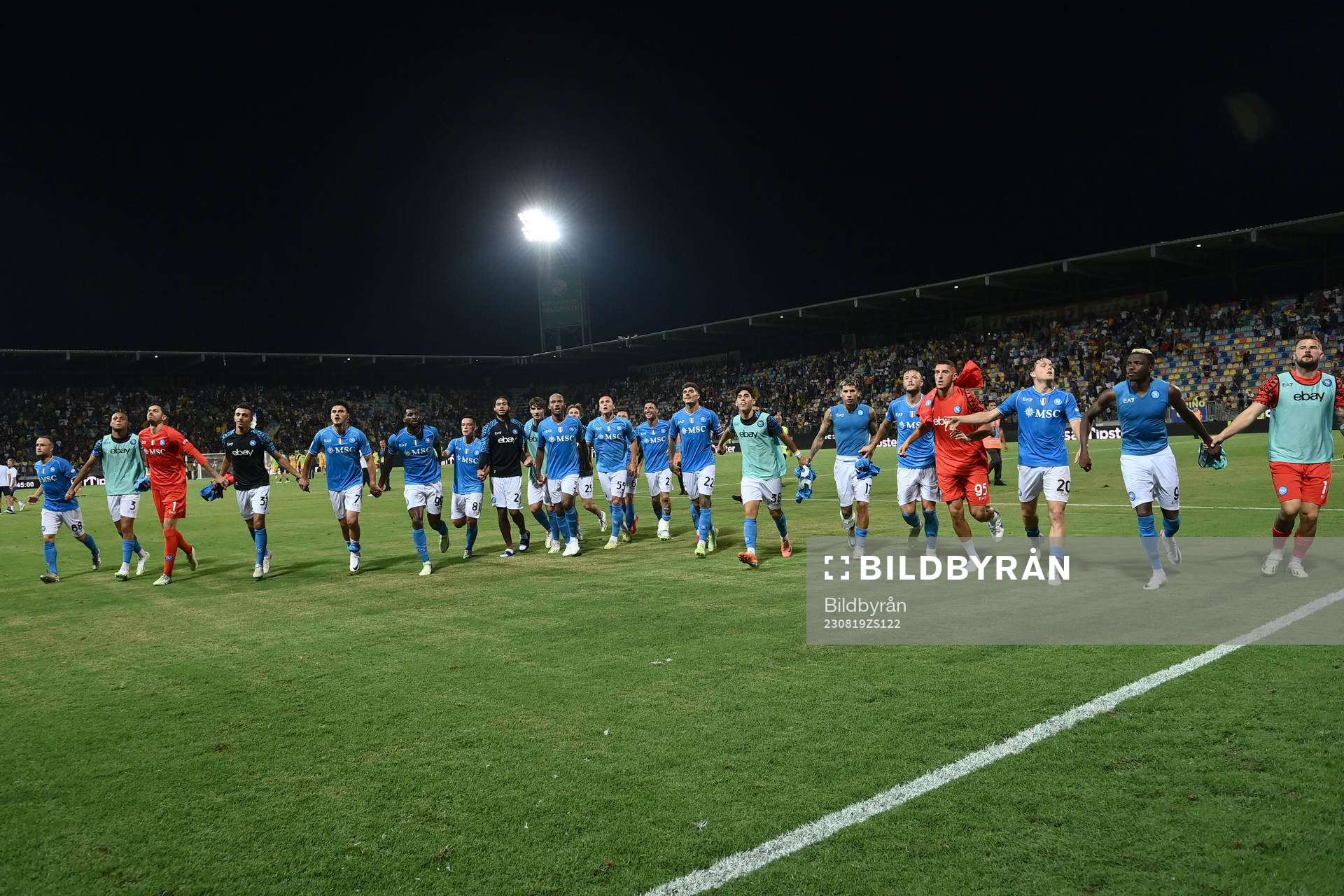 Jens Cajuste of Napoli celebrates with team mates