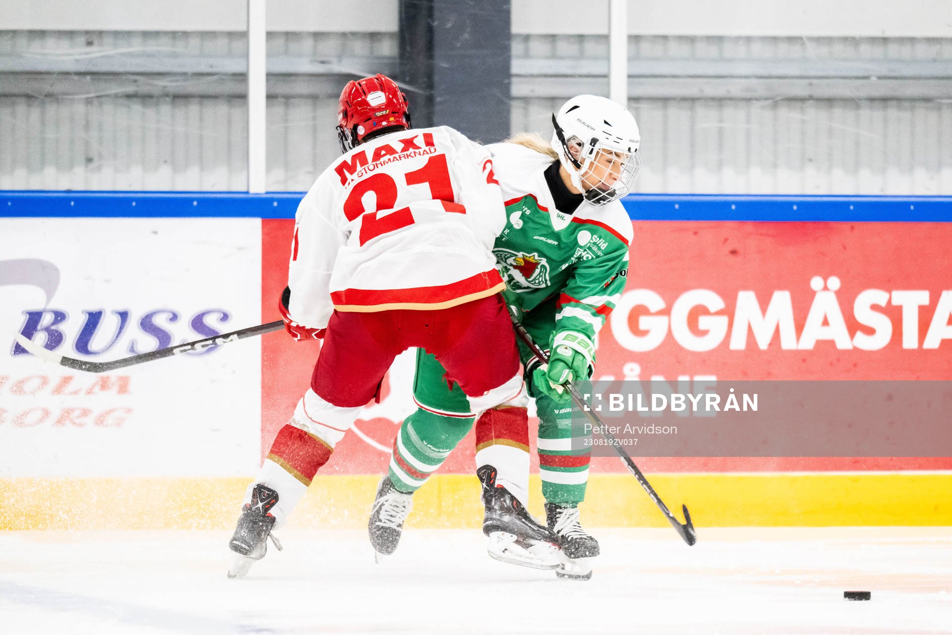 Rögles Rut Herborg Geirsdottir och Troja Ljungbys Frida