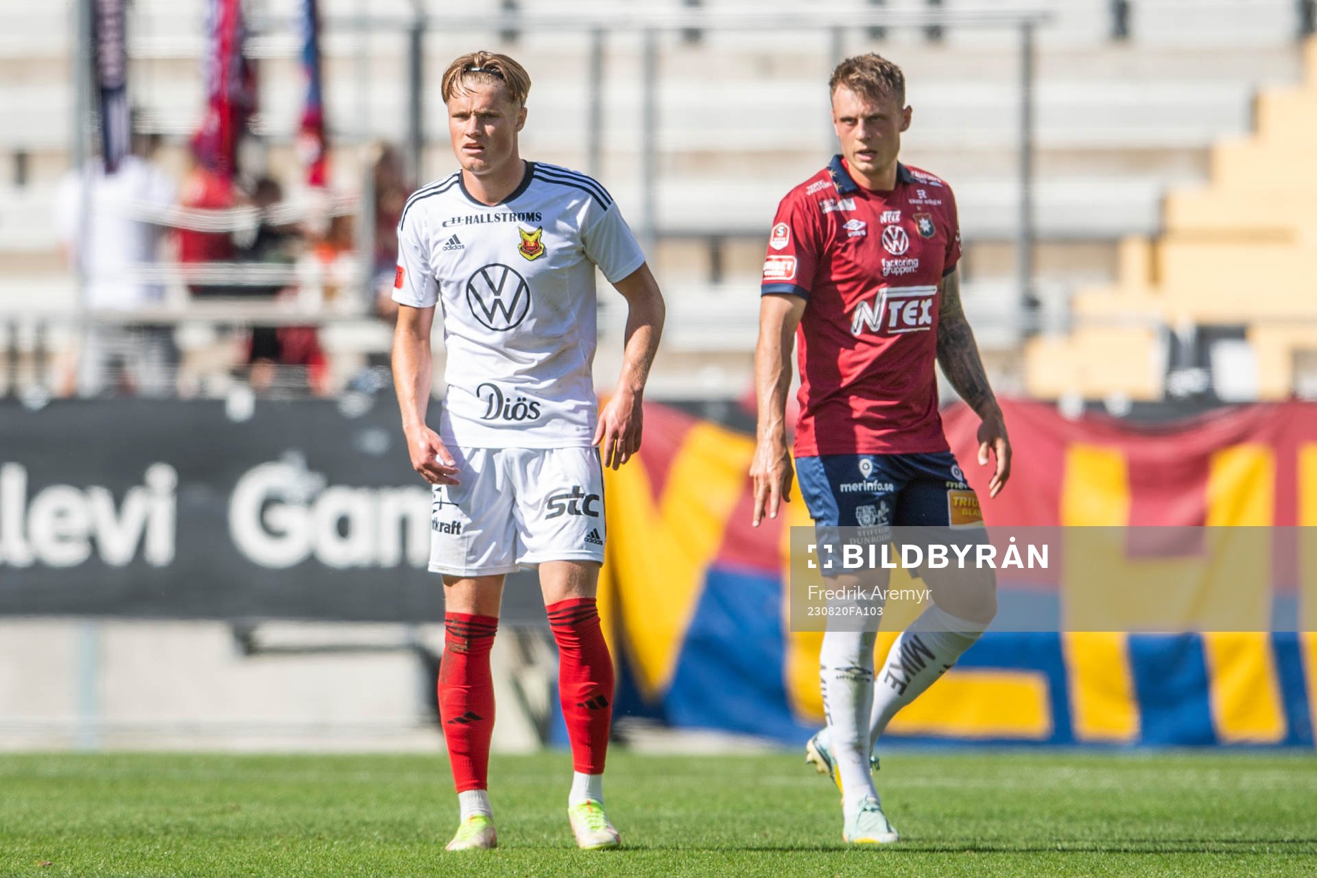 Östersunds Sebastian Karlsson Grach och Örgrytes Marcus