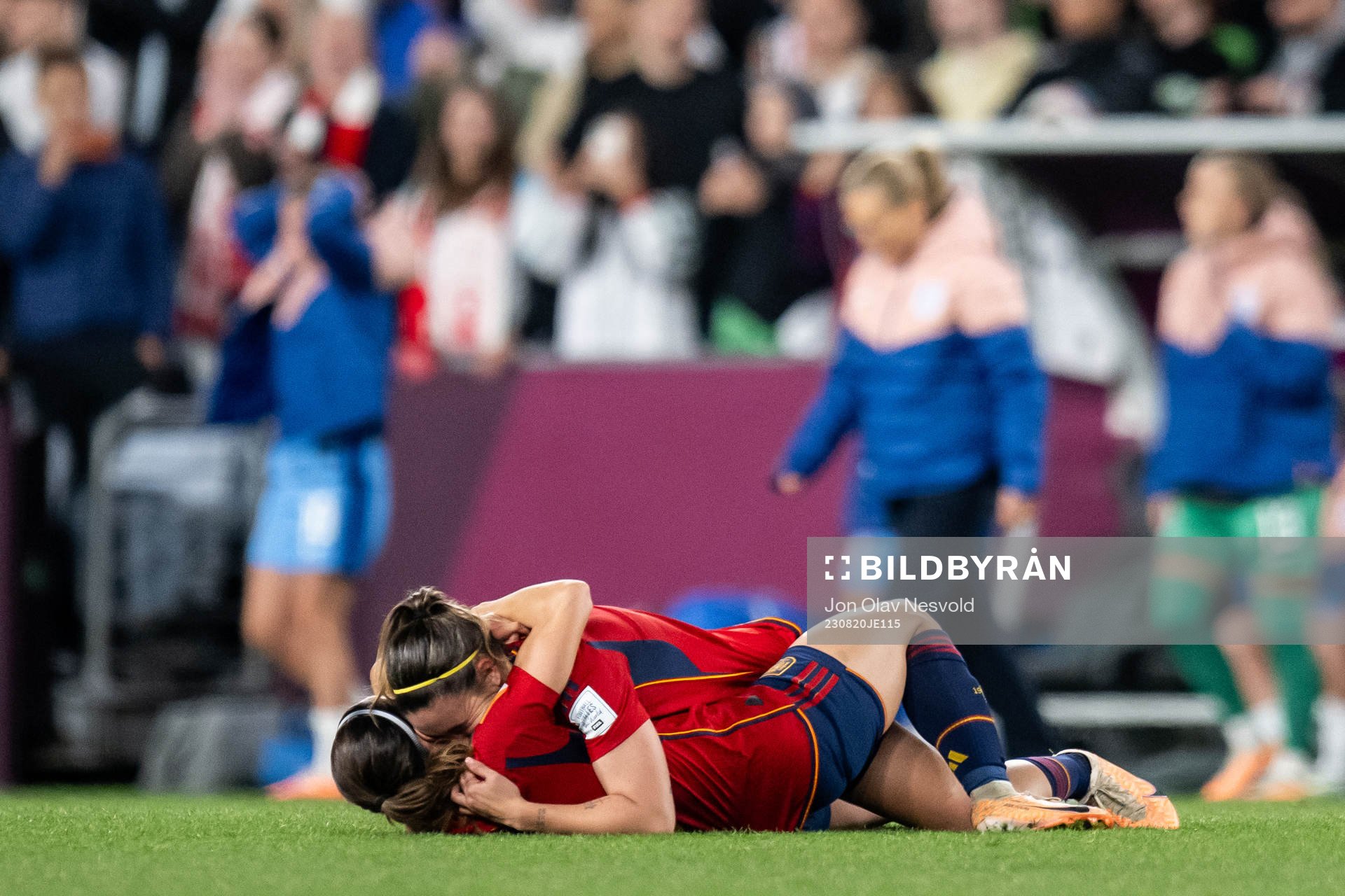Aitana Bonmati and Mariona Caldentey of Spain celebrates