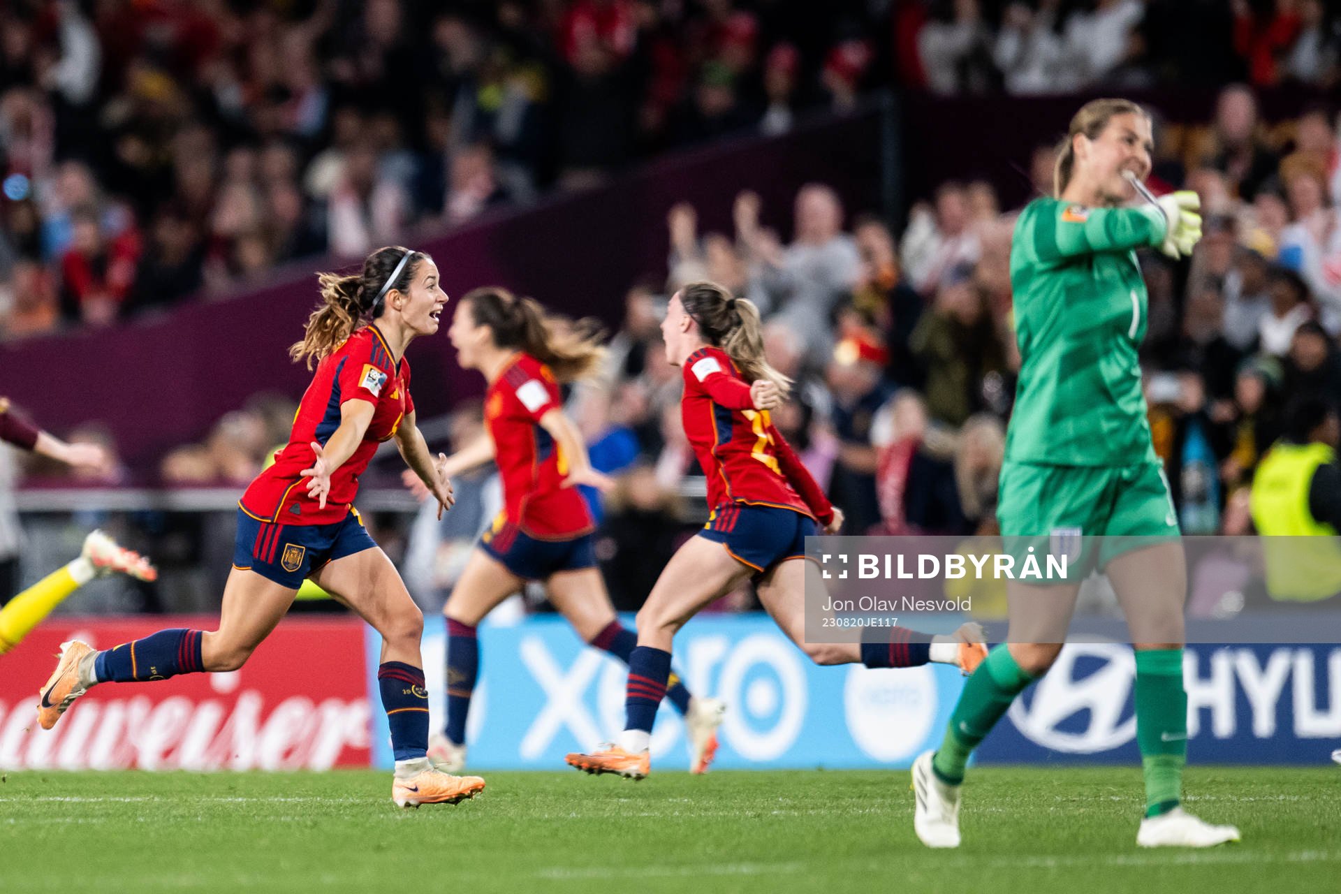 Aitana Bonmati of Spain celebrates