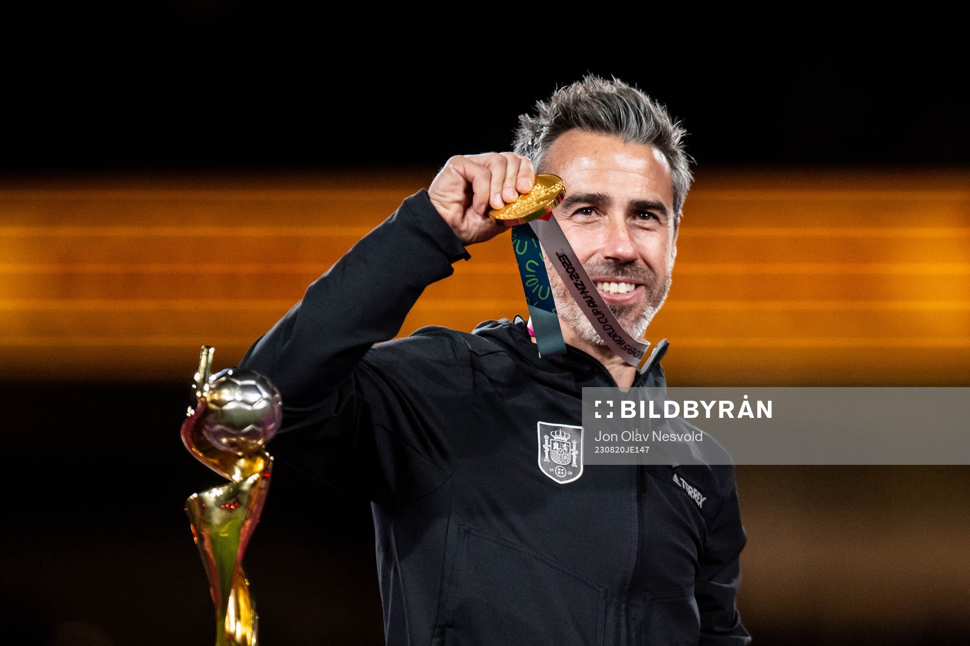 Head coach Jorge Vilda of Spain celebrates