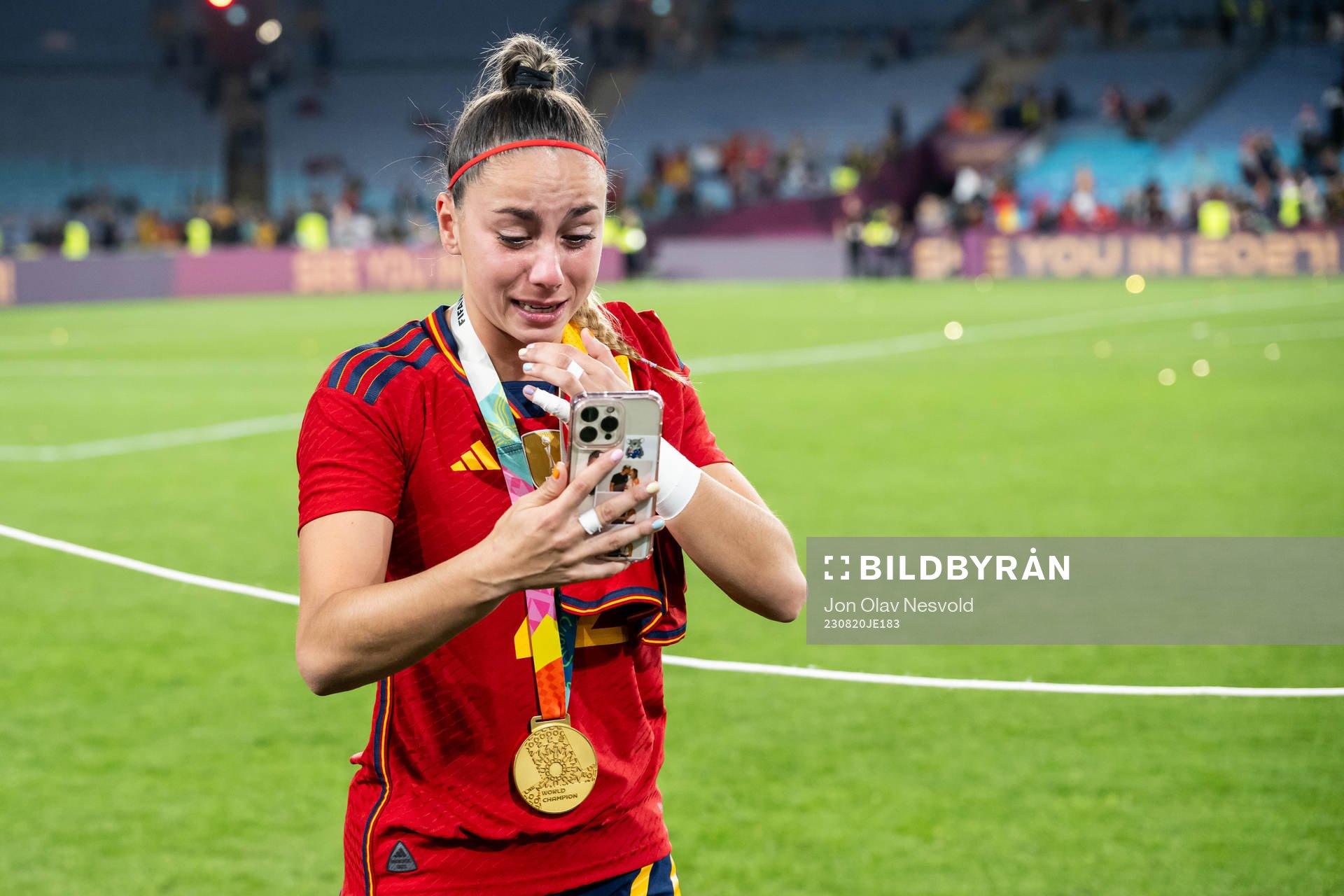 Athenea del Castillo of Spain celebrate