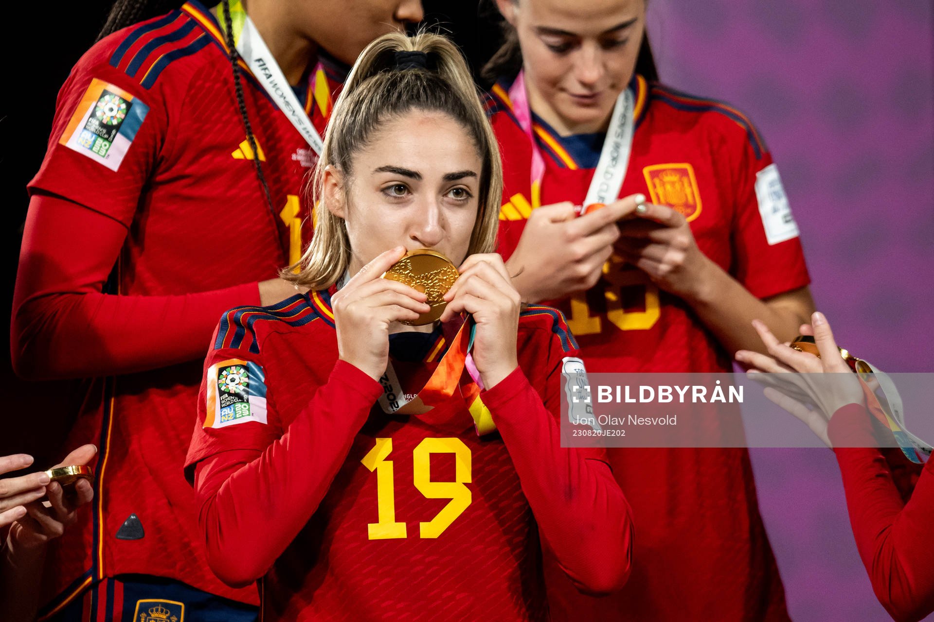 Olga Carmona of Spain celebrates