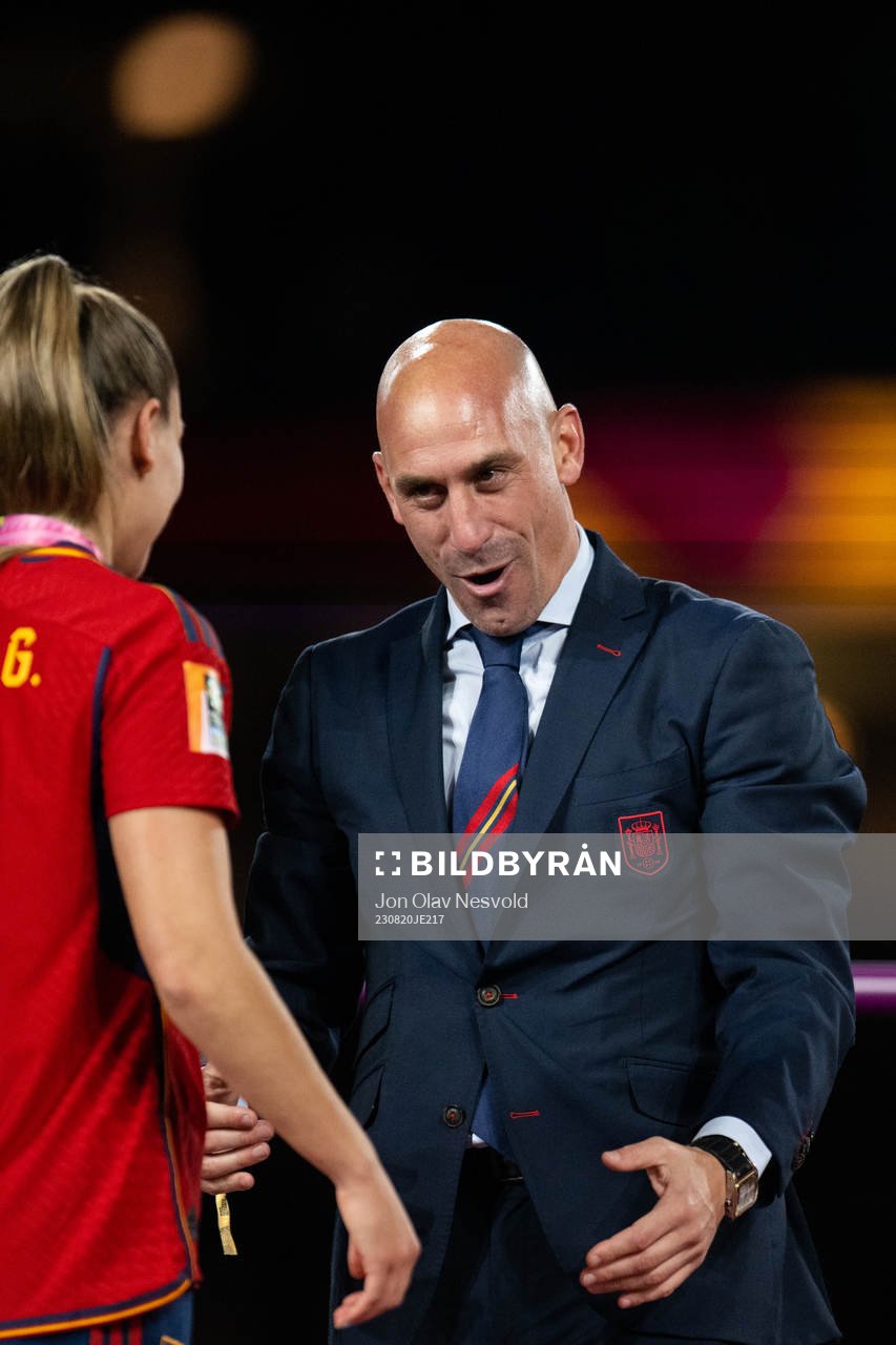 Irene Guerrero of Spain and Luis Rubiales, President of the