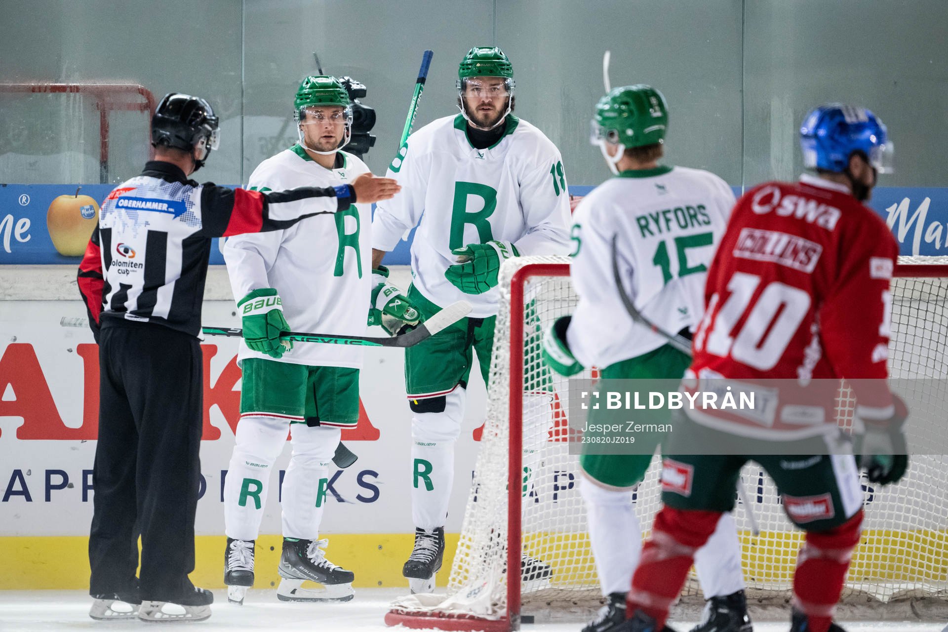 Dennis Everberg of Rögle celebrates with teammates