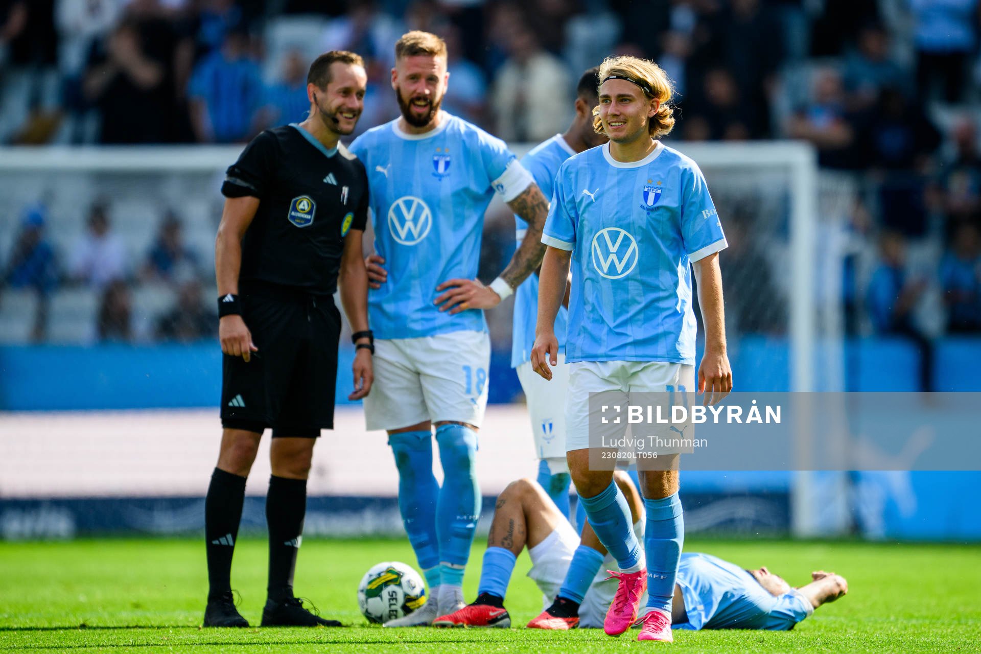 Domare Victor Wolf, Malmö FFs Pontus Jansson och Sebastian