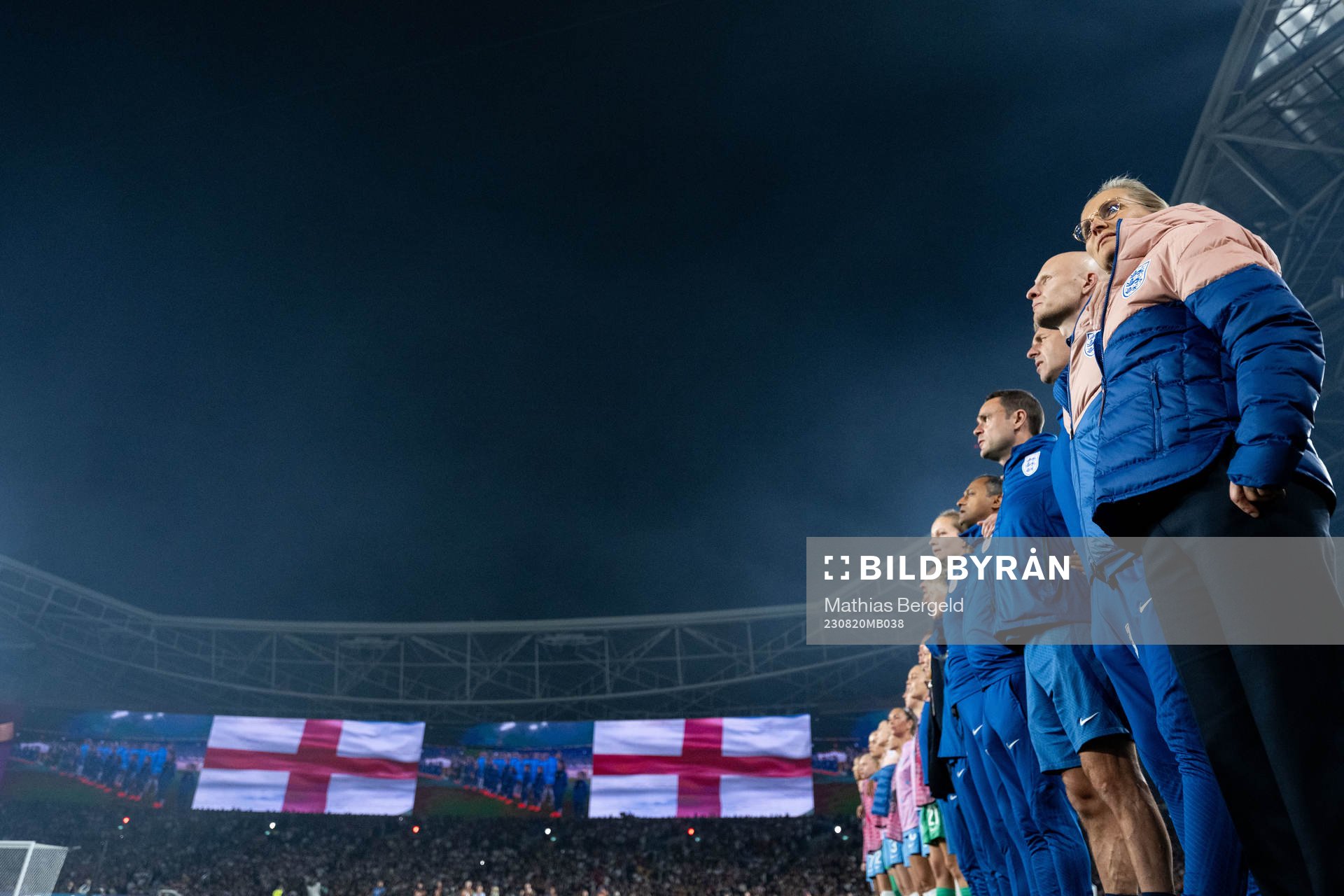 Head coach Sarina Wiegman of England