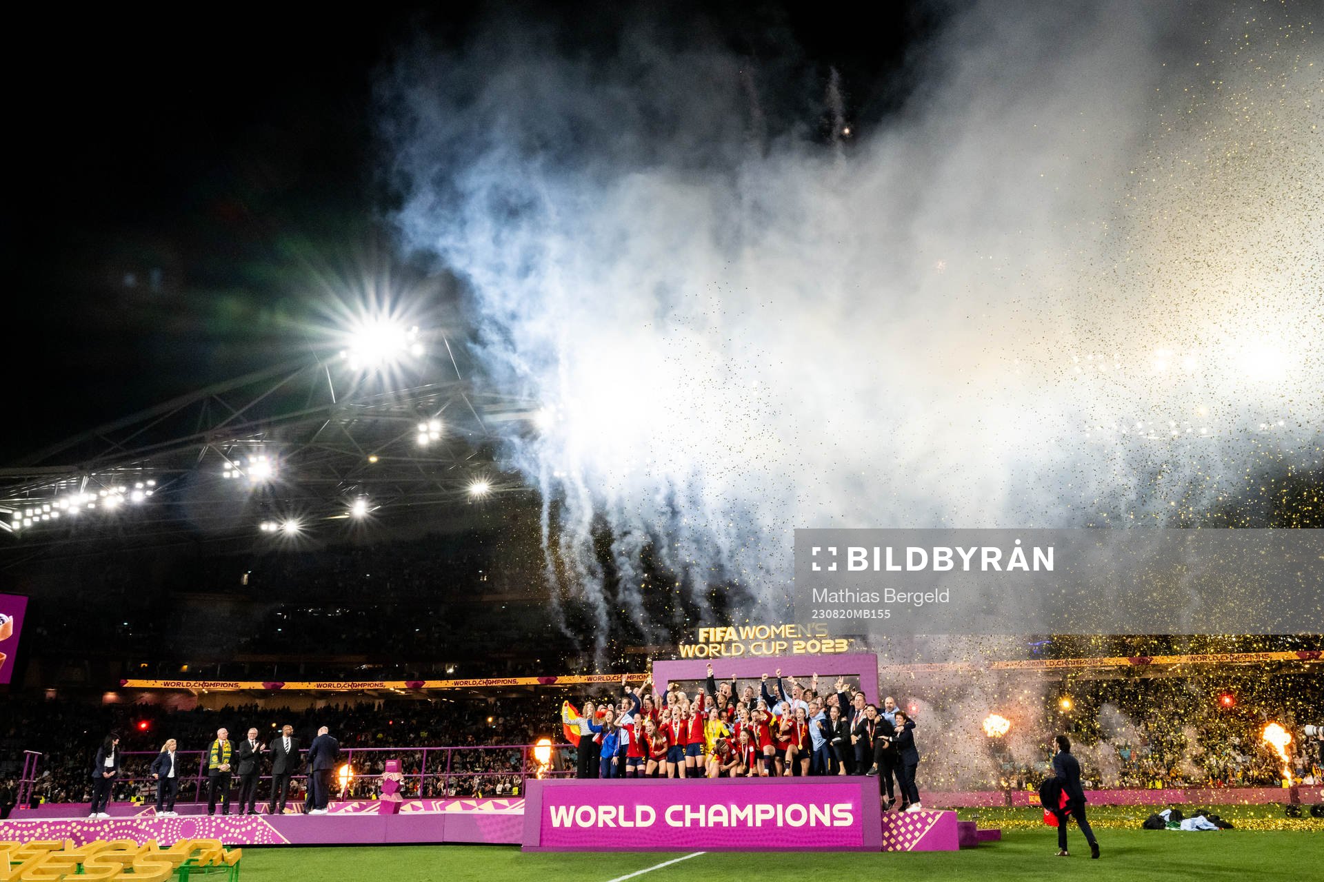 Players of Spain celebate with the trophy