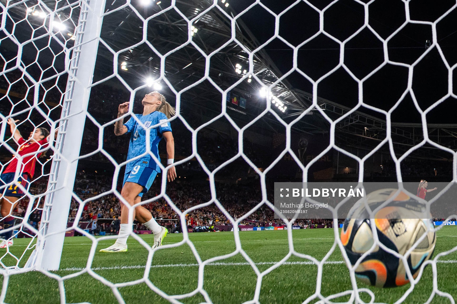 Rachel Daly of England looks dejected