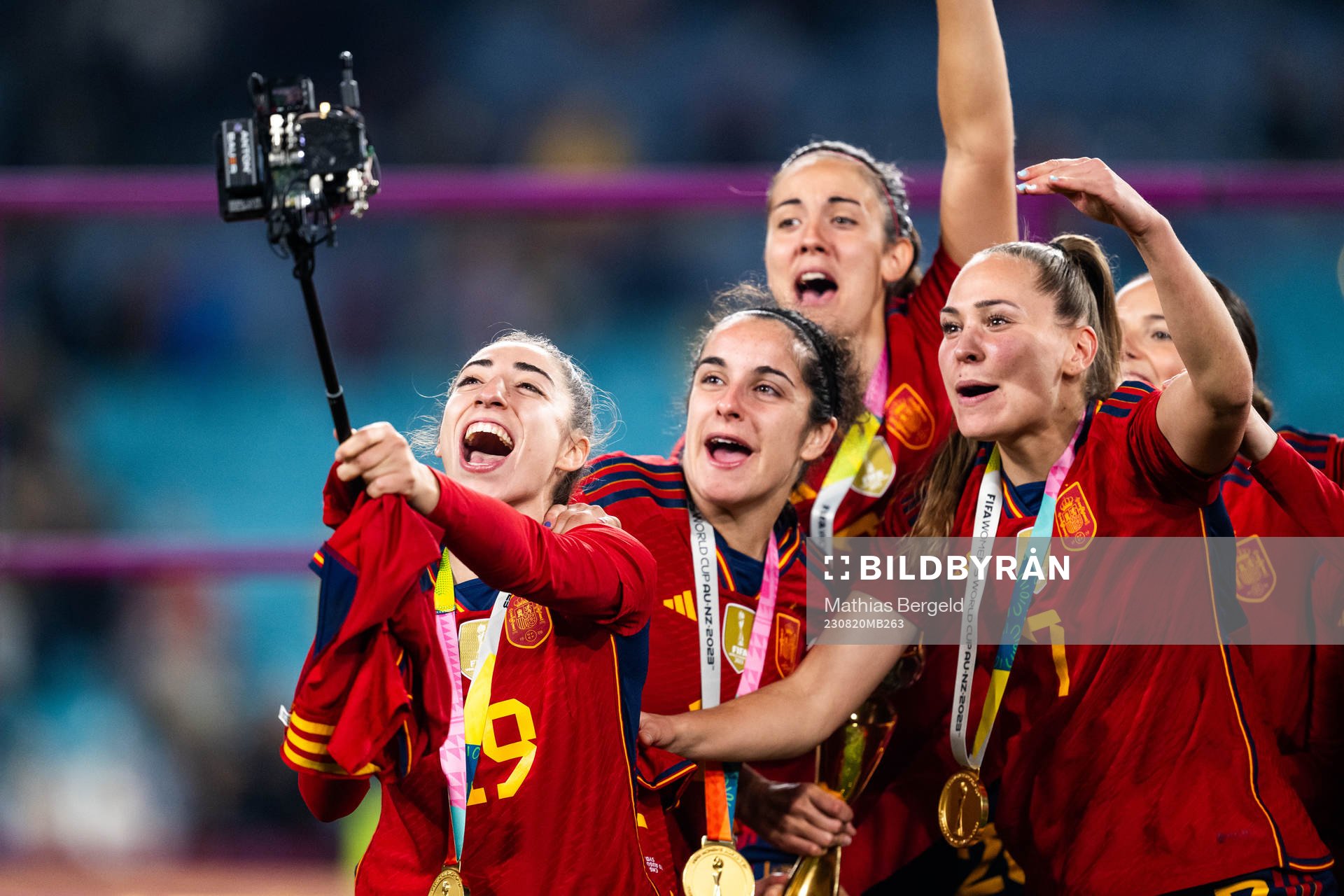 Olga Carmona, Ivana Andres and Irene Guerrero of Spain