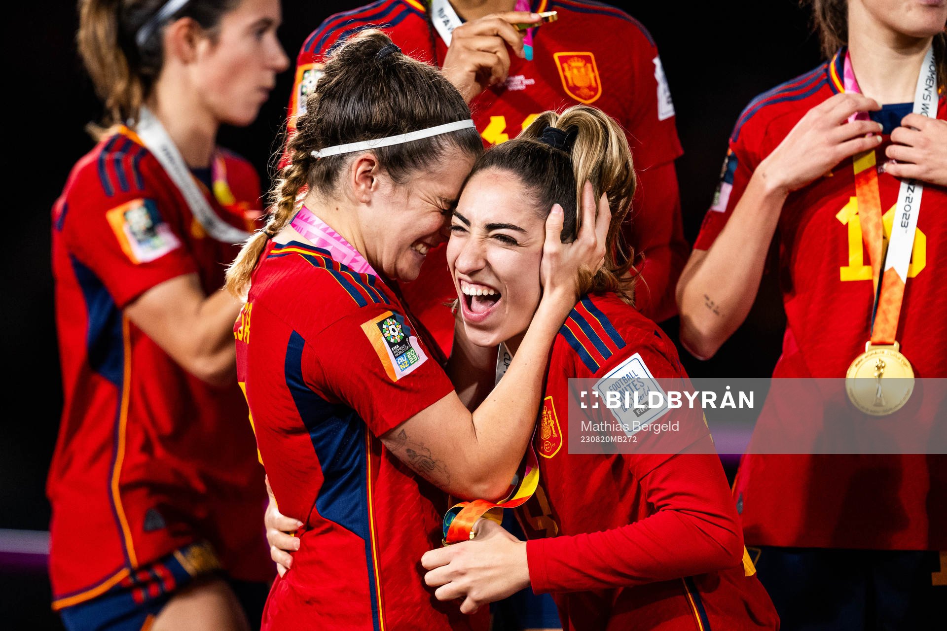 Ona Batlle and Olga Carmona of Spain celebrate at the medal ceremony after the FIFA Women's World Cup final between Spain and England on August 20, 2023 in Sydney.