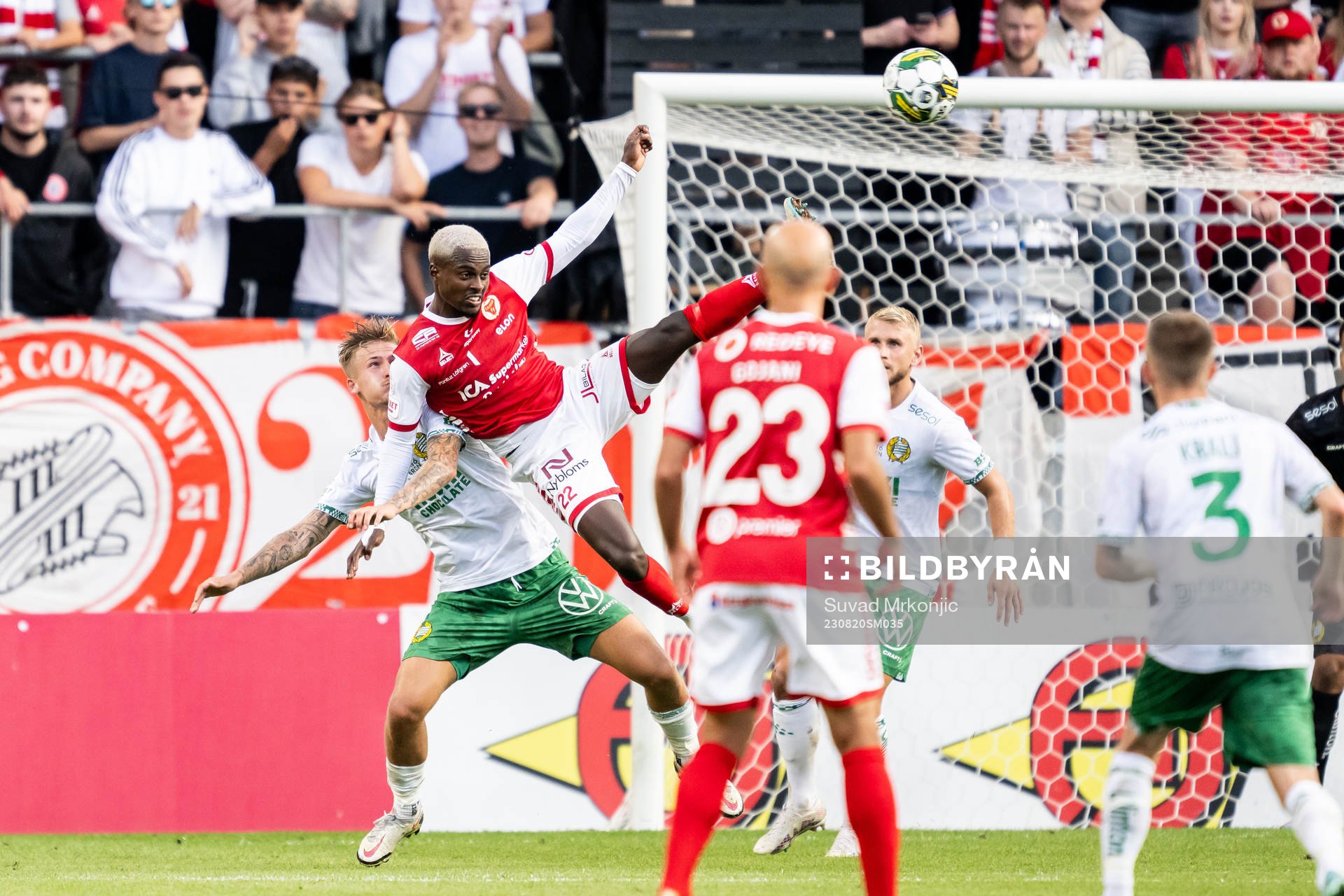 Hammarbys Fredrik Hammar och Kalmars Nahom Girmai Netabay
