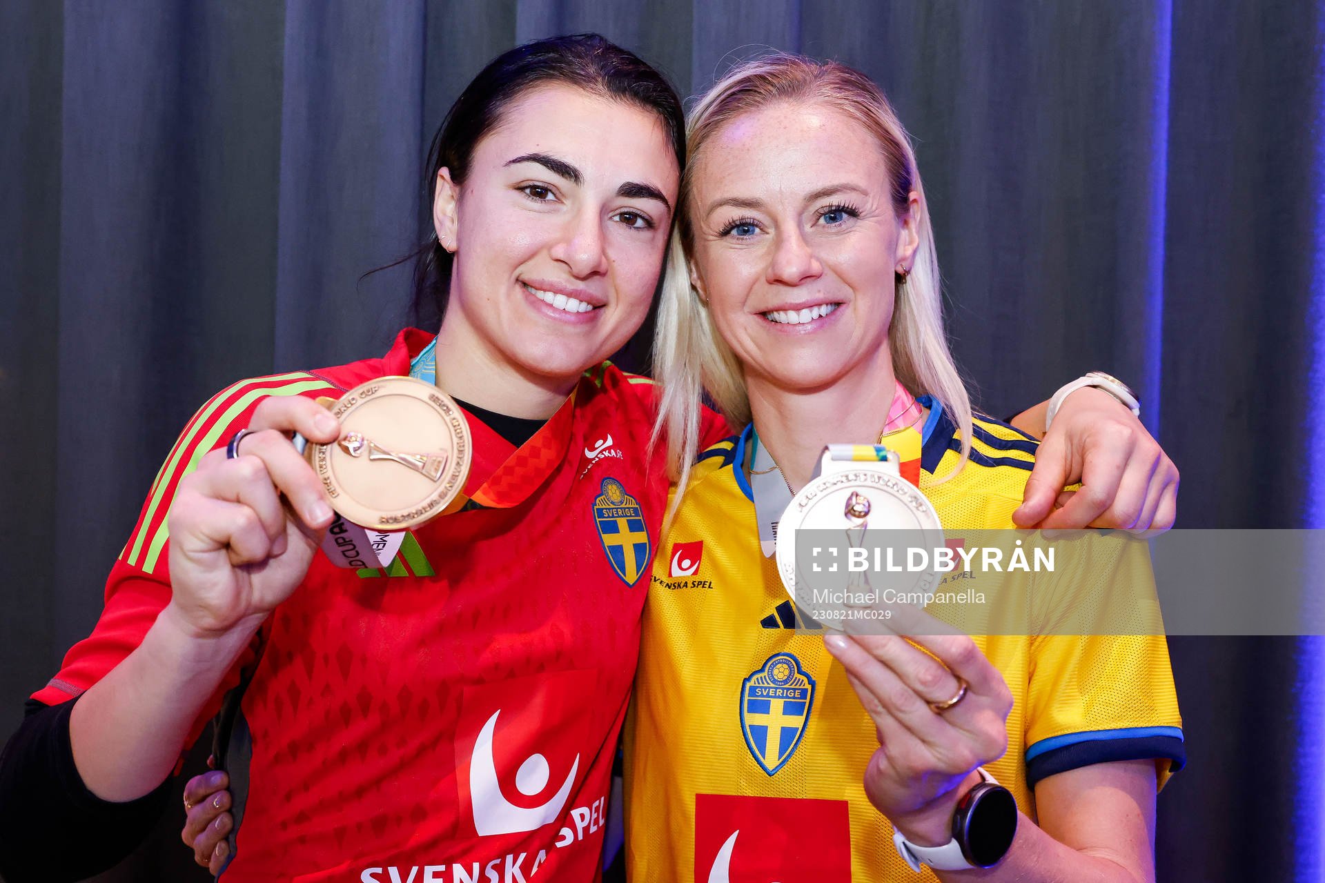 Goalkeeper Zecira Musovic and Amanda Ilestedt of Sweden