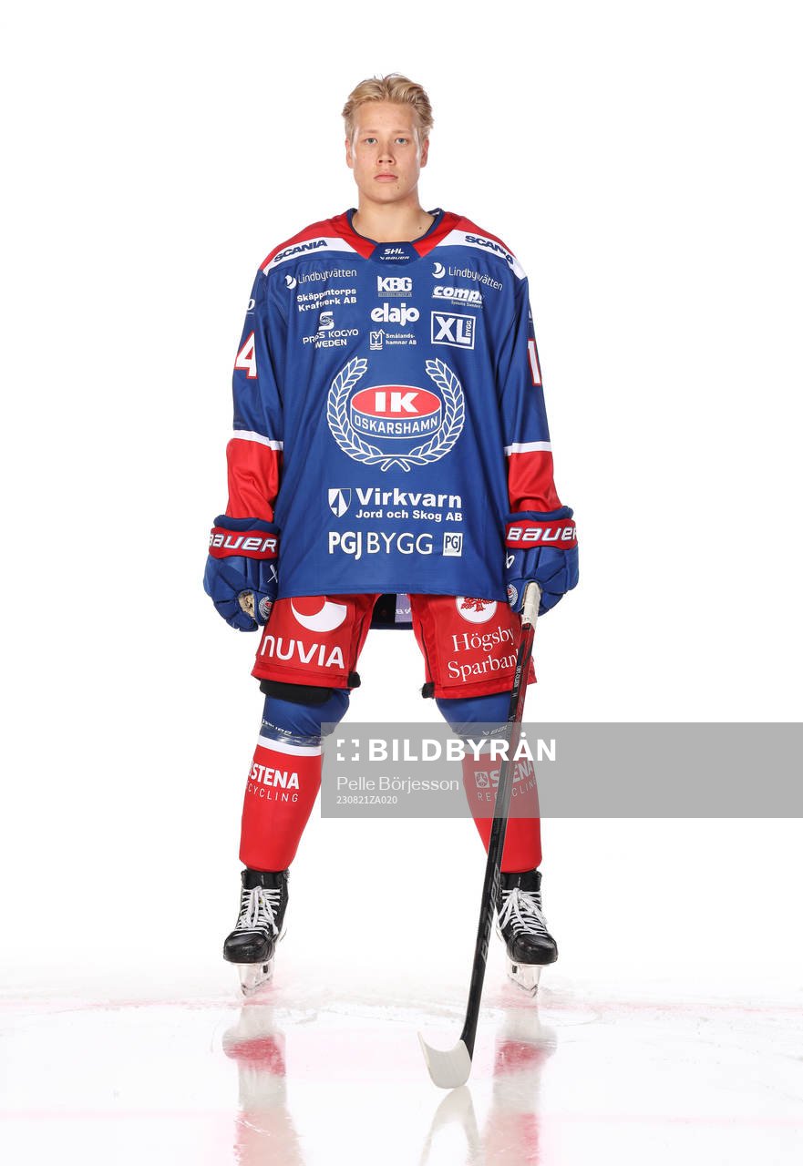 Oskarshamns Mikkel Öby Olsenposerar för ett porträtt