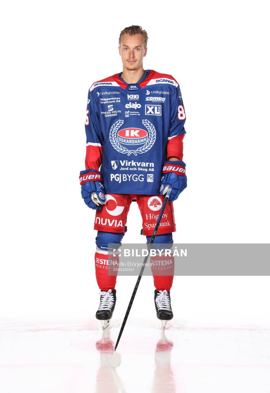 Oskarshamns Lukas Jasekposerar för ett porträtt